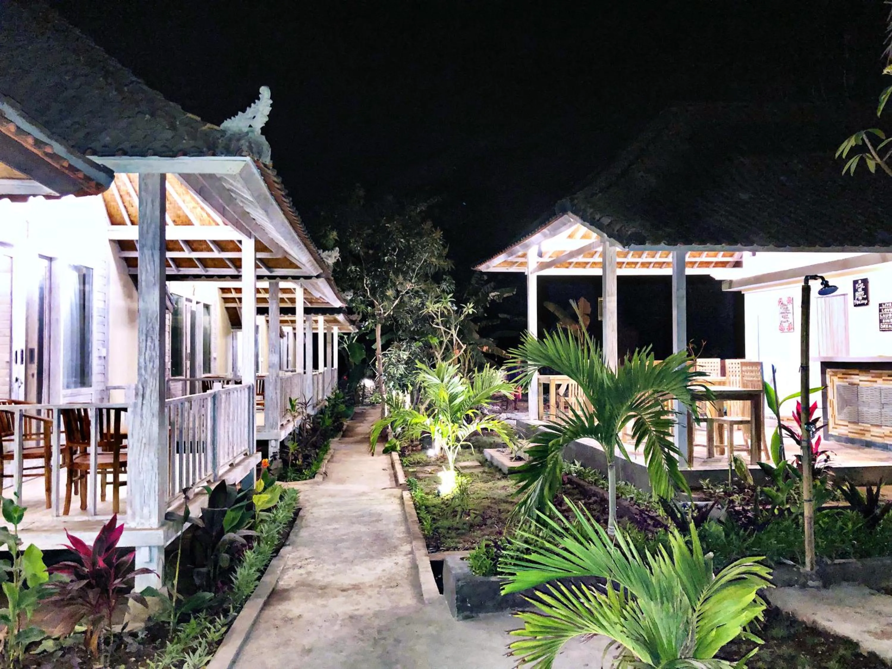 Property building in The Lucky Cottage