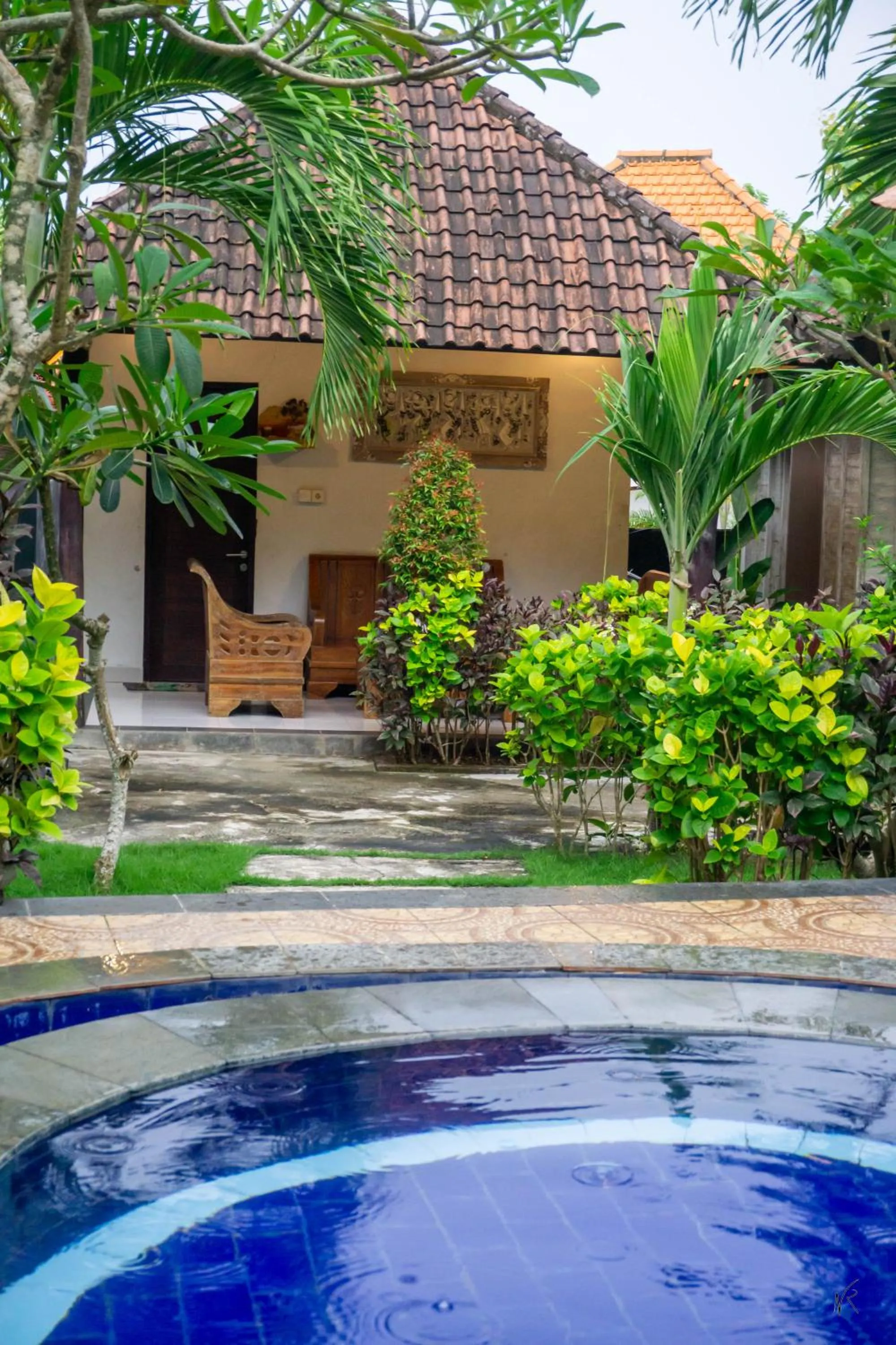 Garden view in The Lucky Cottage