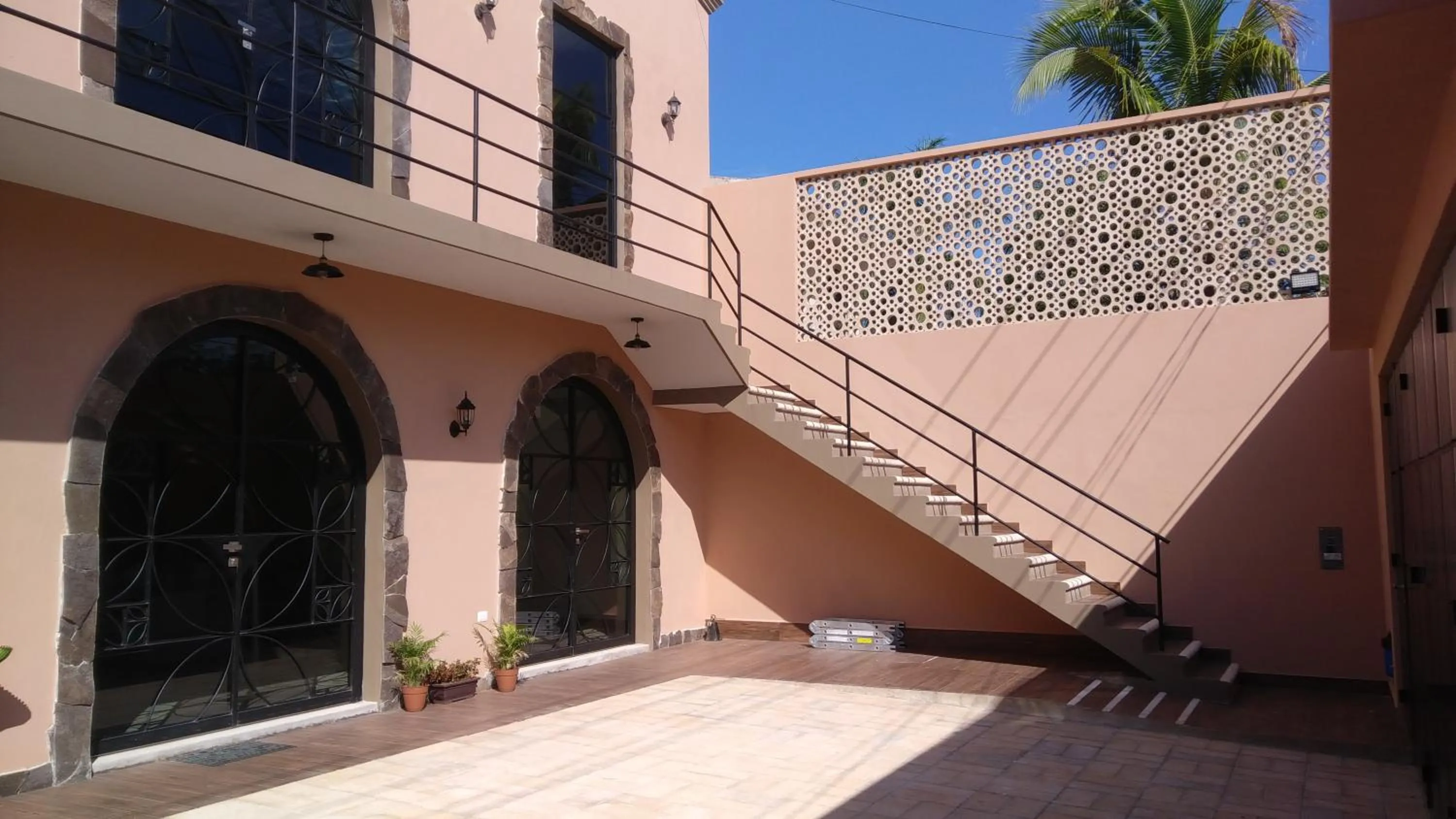 Property building in Casa Sandy