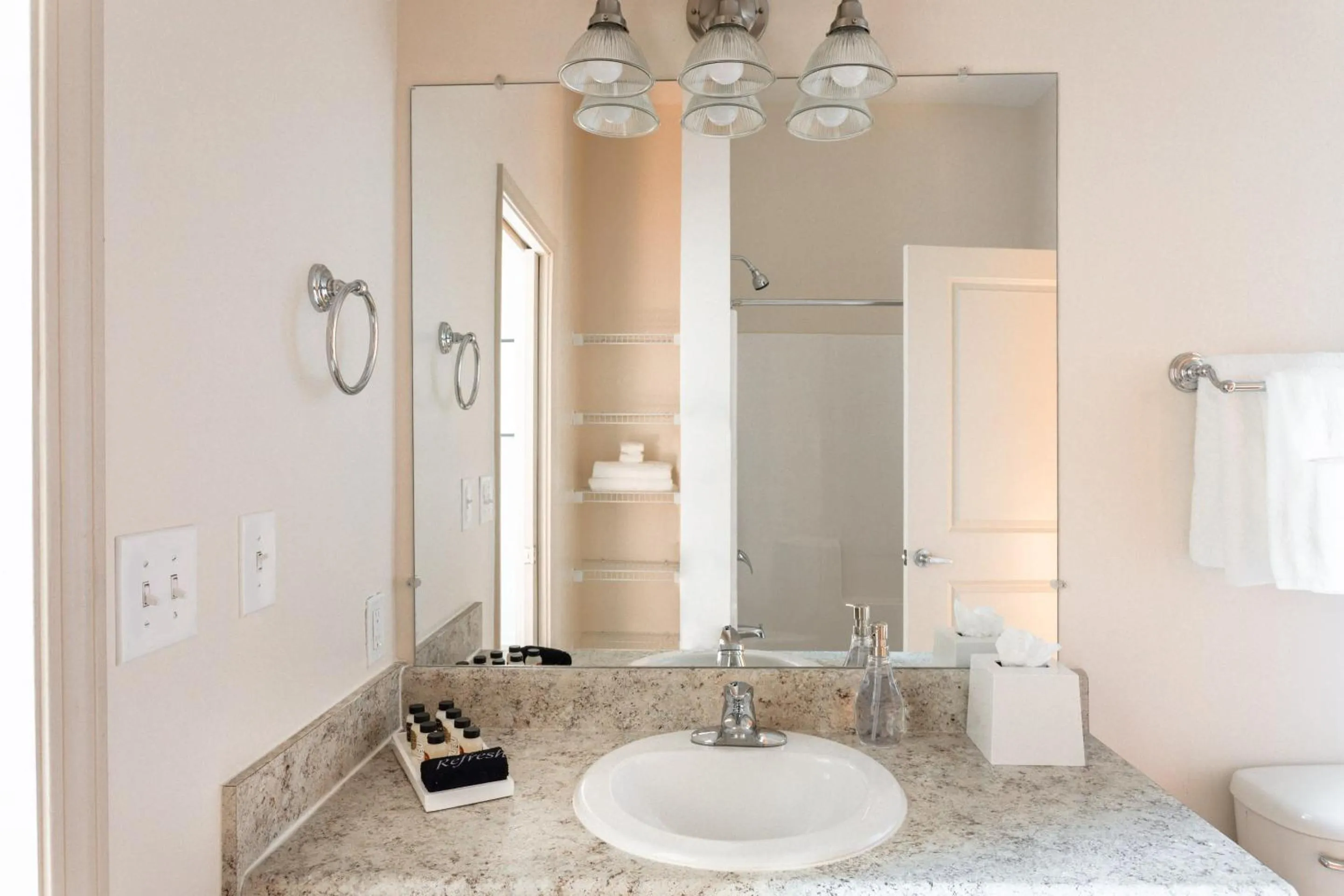 Other in Mint House Greenville Downtown By Kasa