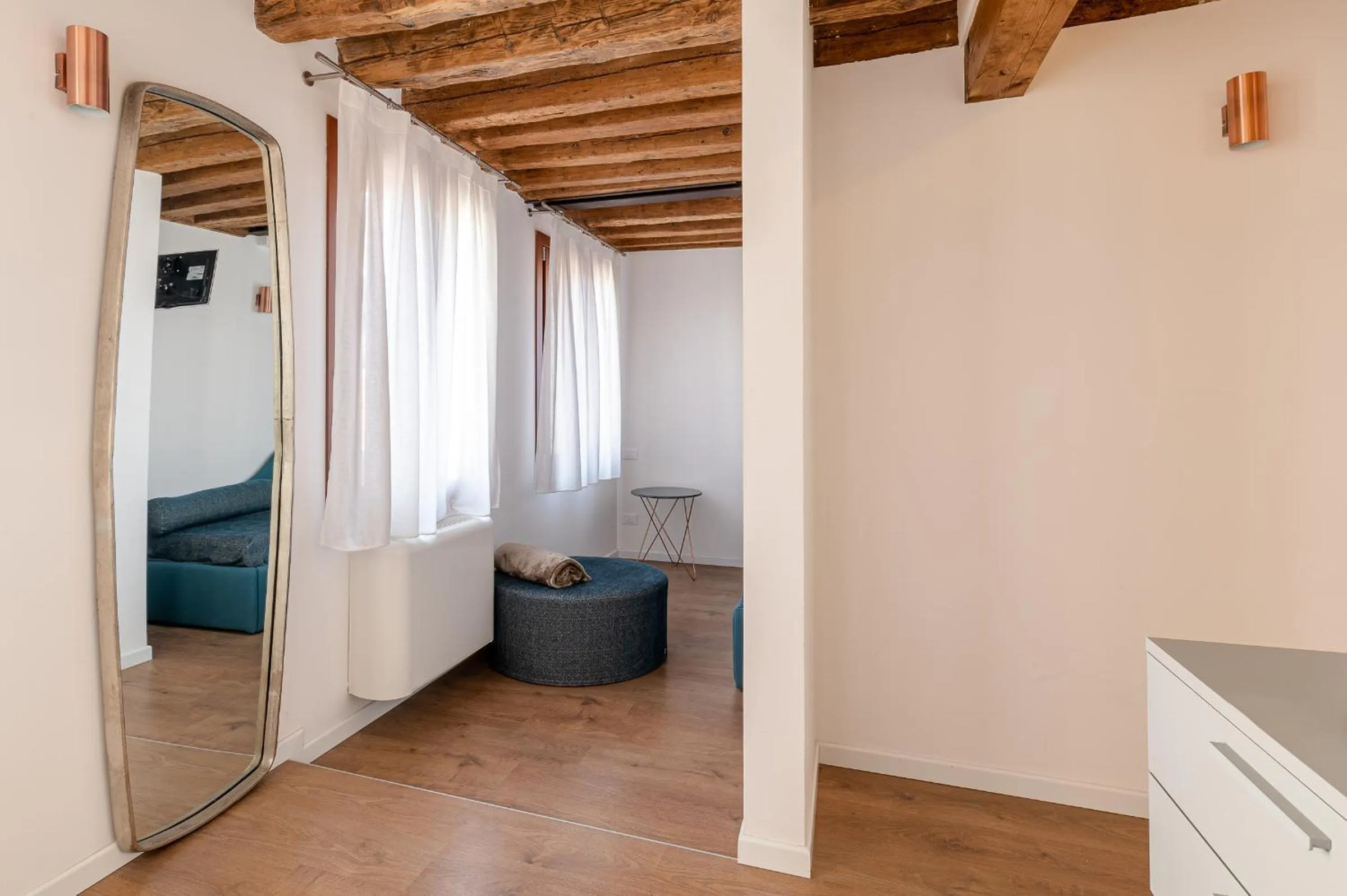 Photo of the whole room in La Finestra sulle Beccarie