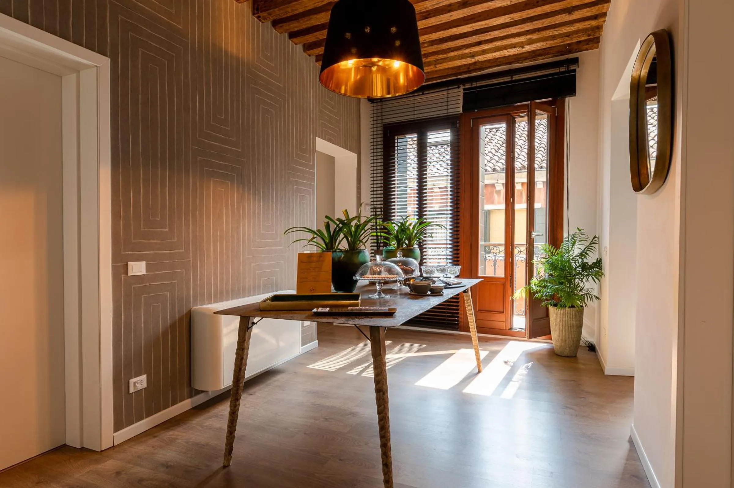 Communal lounge/ TV room in La Finestra sulle Beccarie