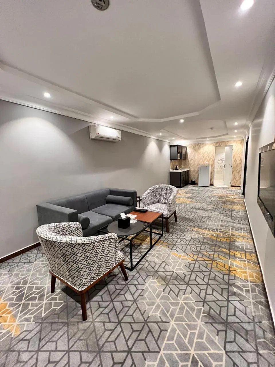 TV and multimedia in Al Muhaidb Residence Al Maidan