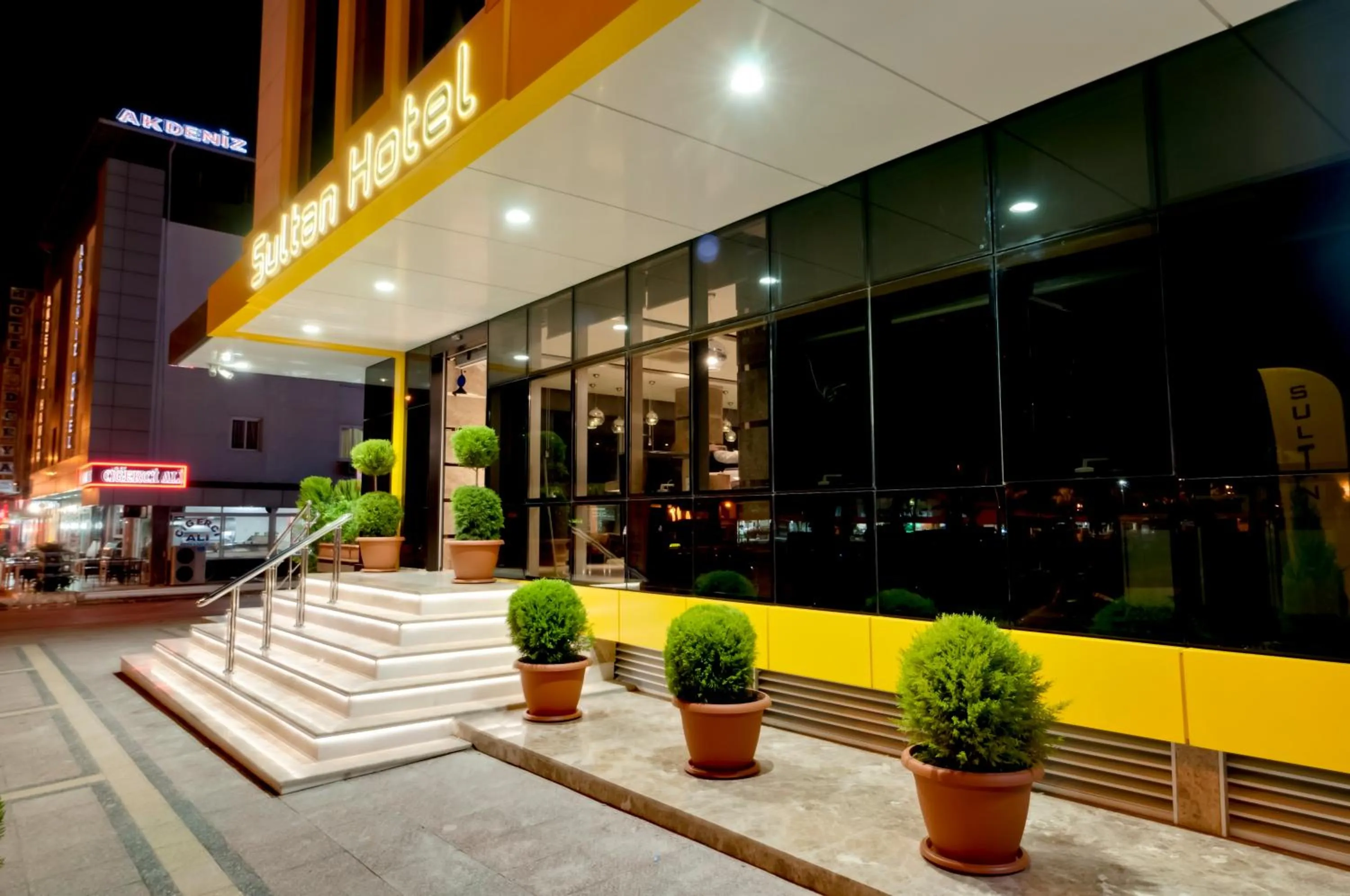 Facade/entrance in Sultan Hotel