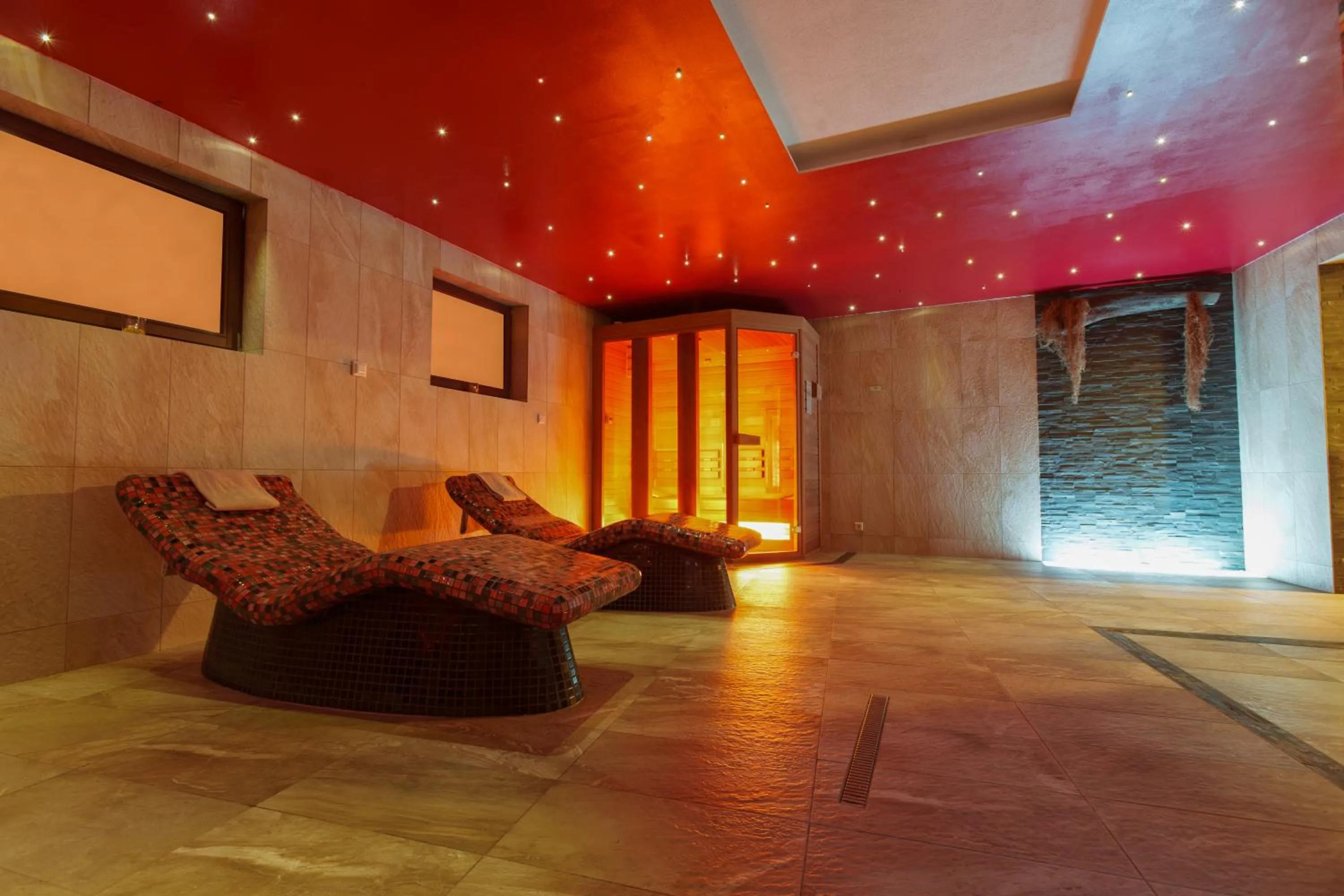 Spa and wellness centre/facilities in Hotel Künstleralm