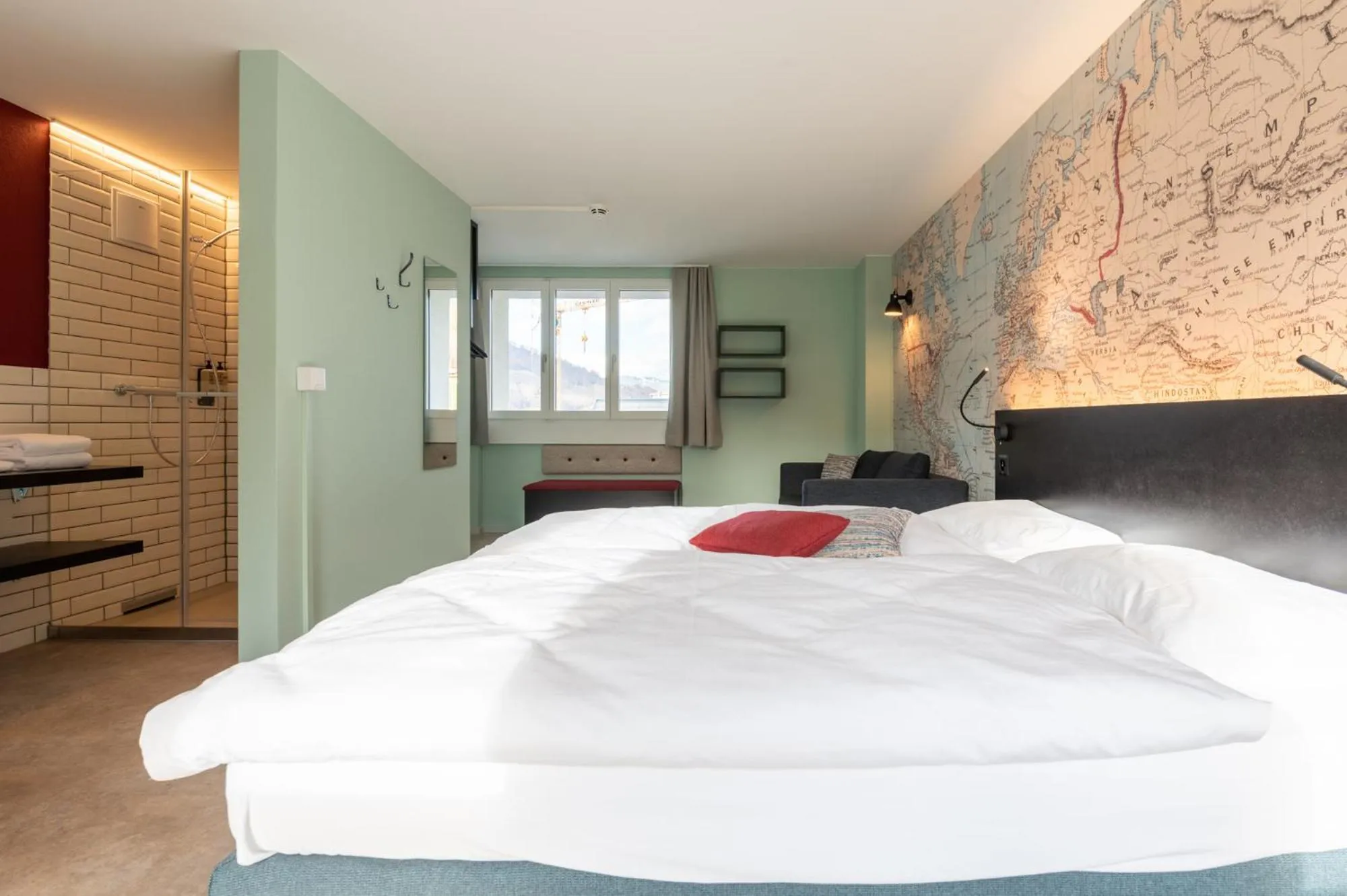 Bed in Emma's B&B - Self Check-in Hotel