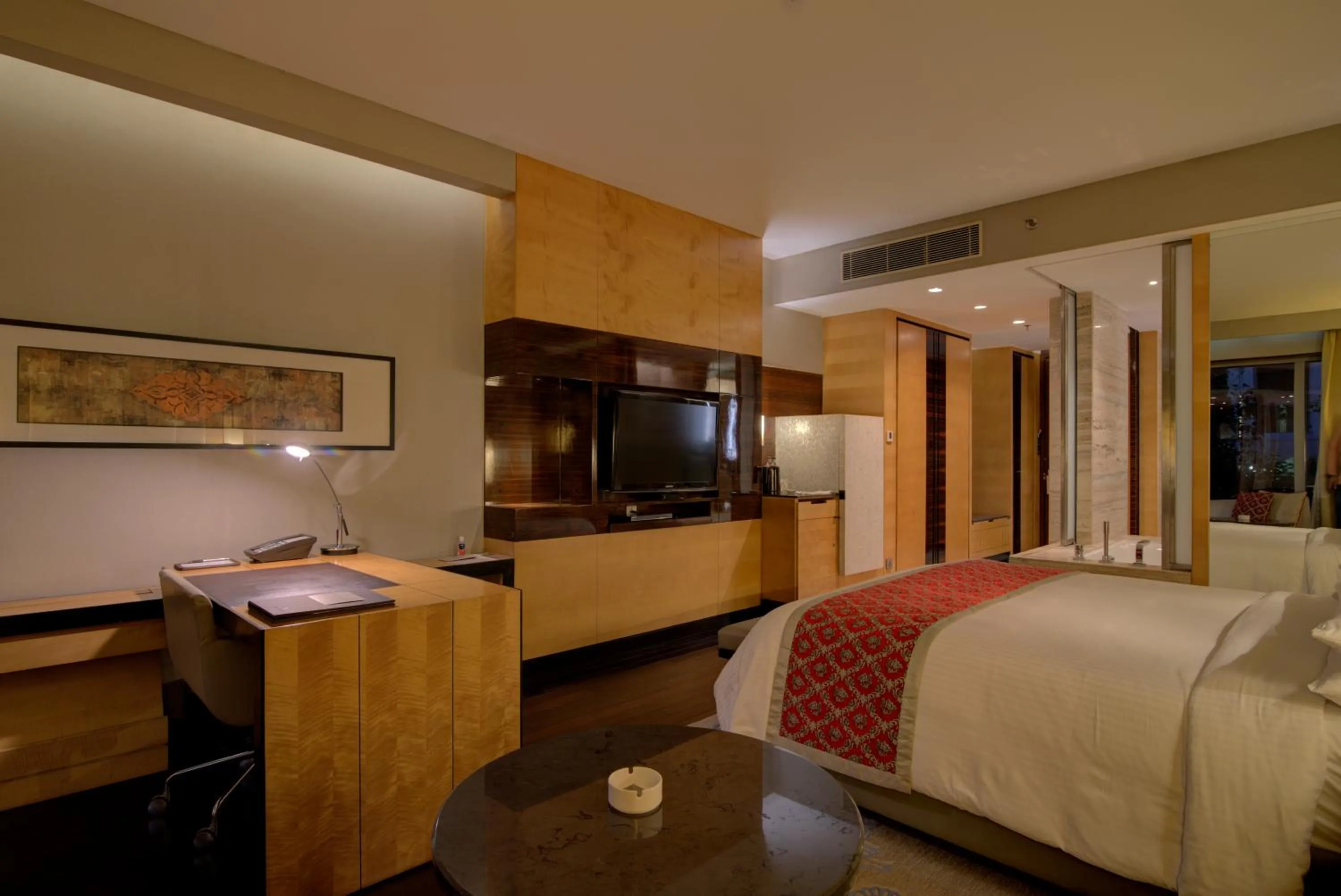 TV and multimedia, Bed in JW Marriott Hotel New Delhi Aerocity