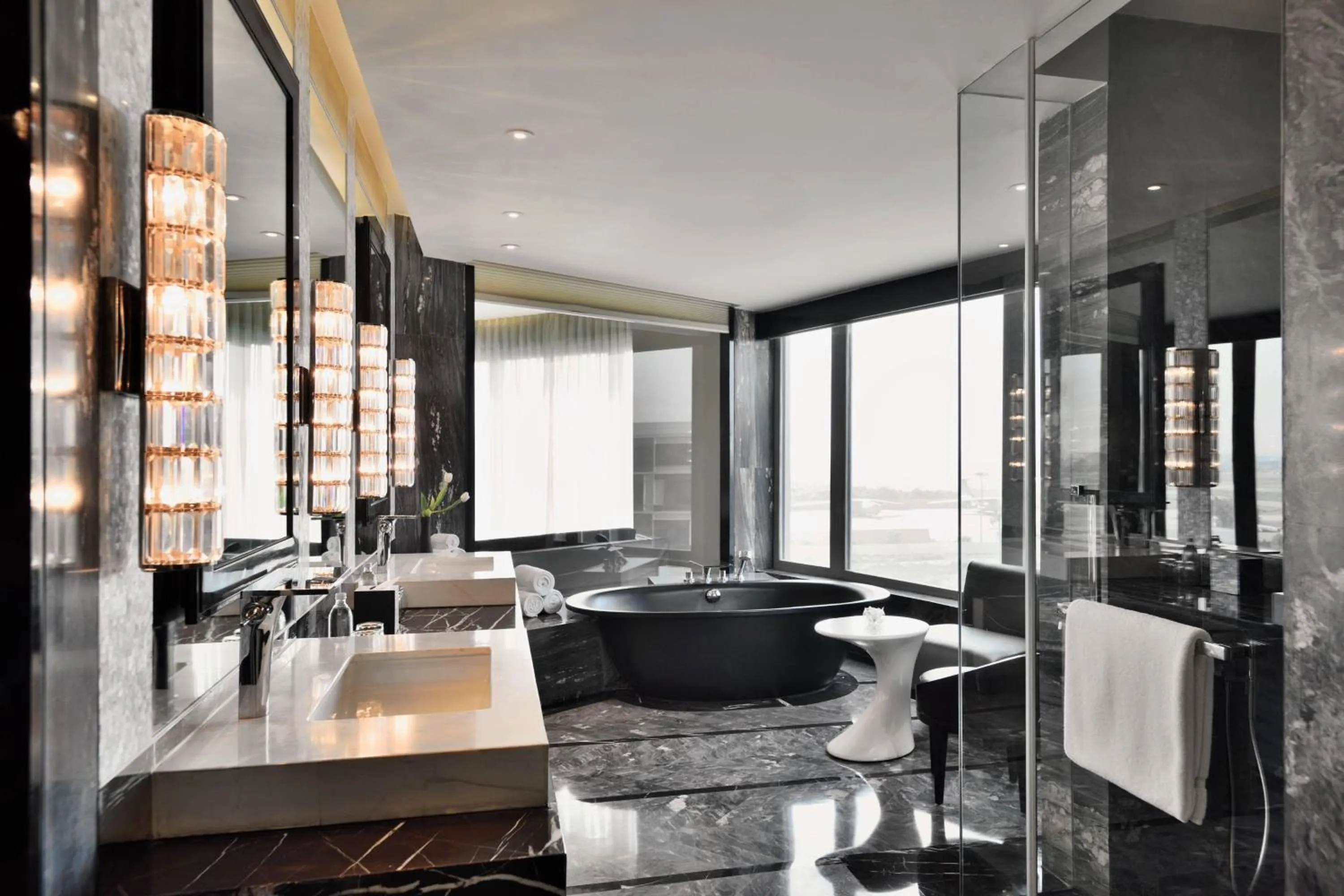 Bathroom in JW Marriott Hotel New Delhi Aerocity