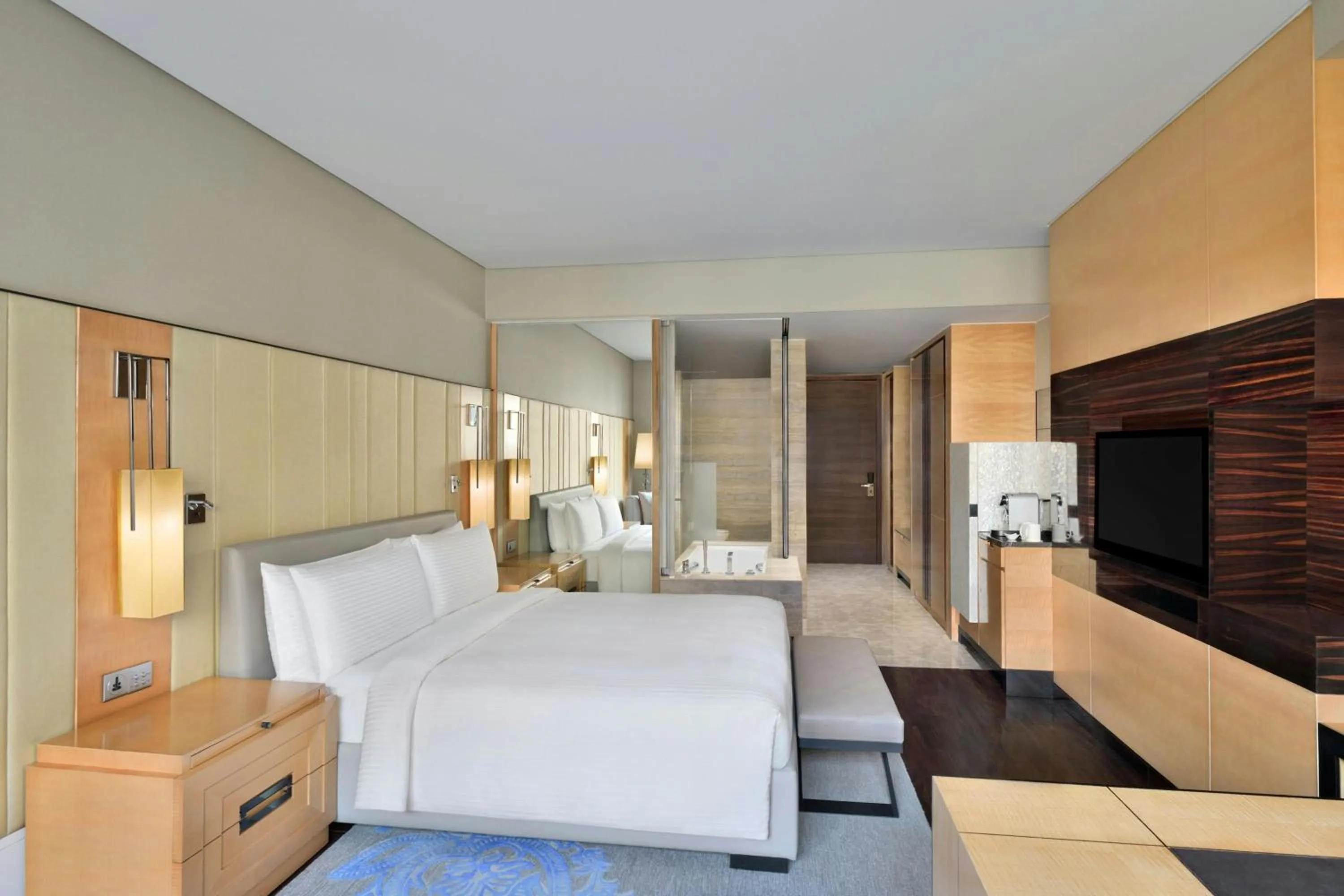 Photo of the whole room, Bed in JW Marriott Hotel New Delhi Aerocity