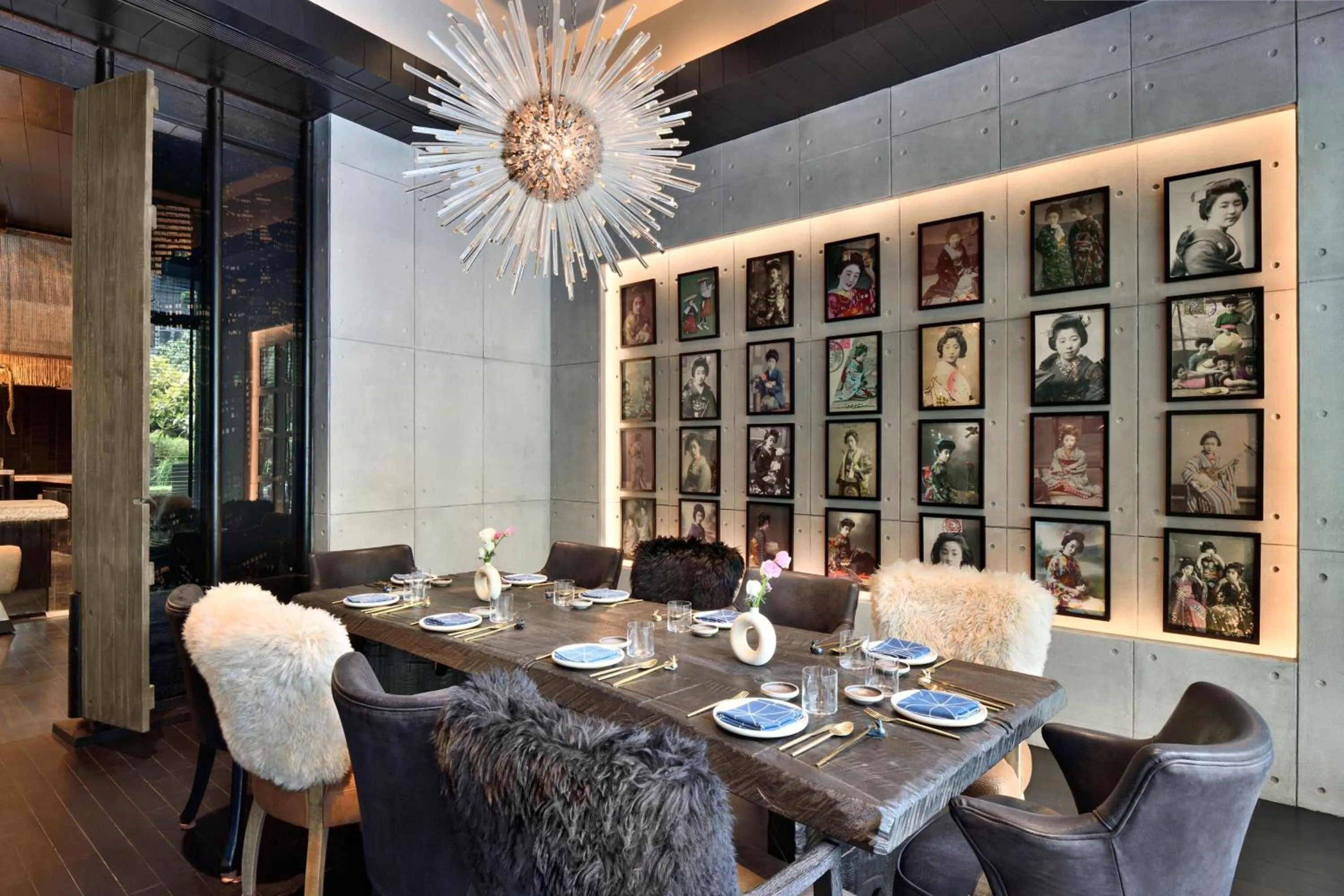 Restaurant/places to eat in JW Marriott Hotel New Delhi Aerocity