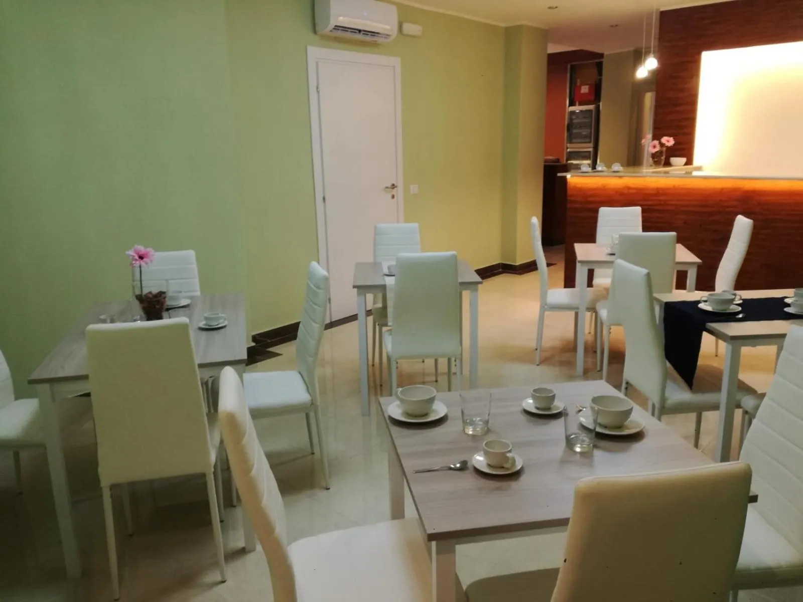 Breakfast in Naxos Laguna Beach