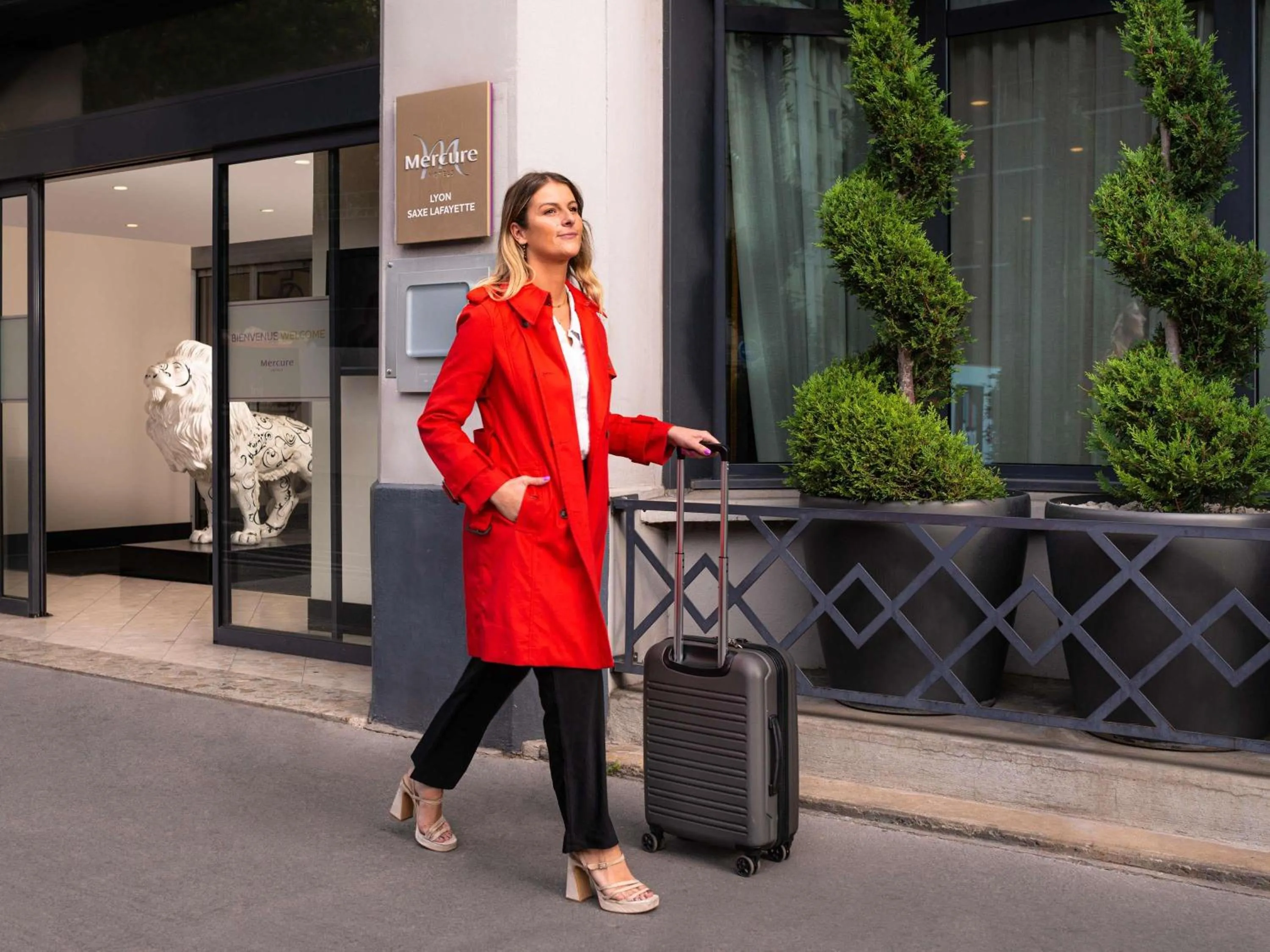 Facade/entrance in Mercure Lyon Centre Saxe Lafayette