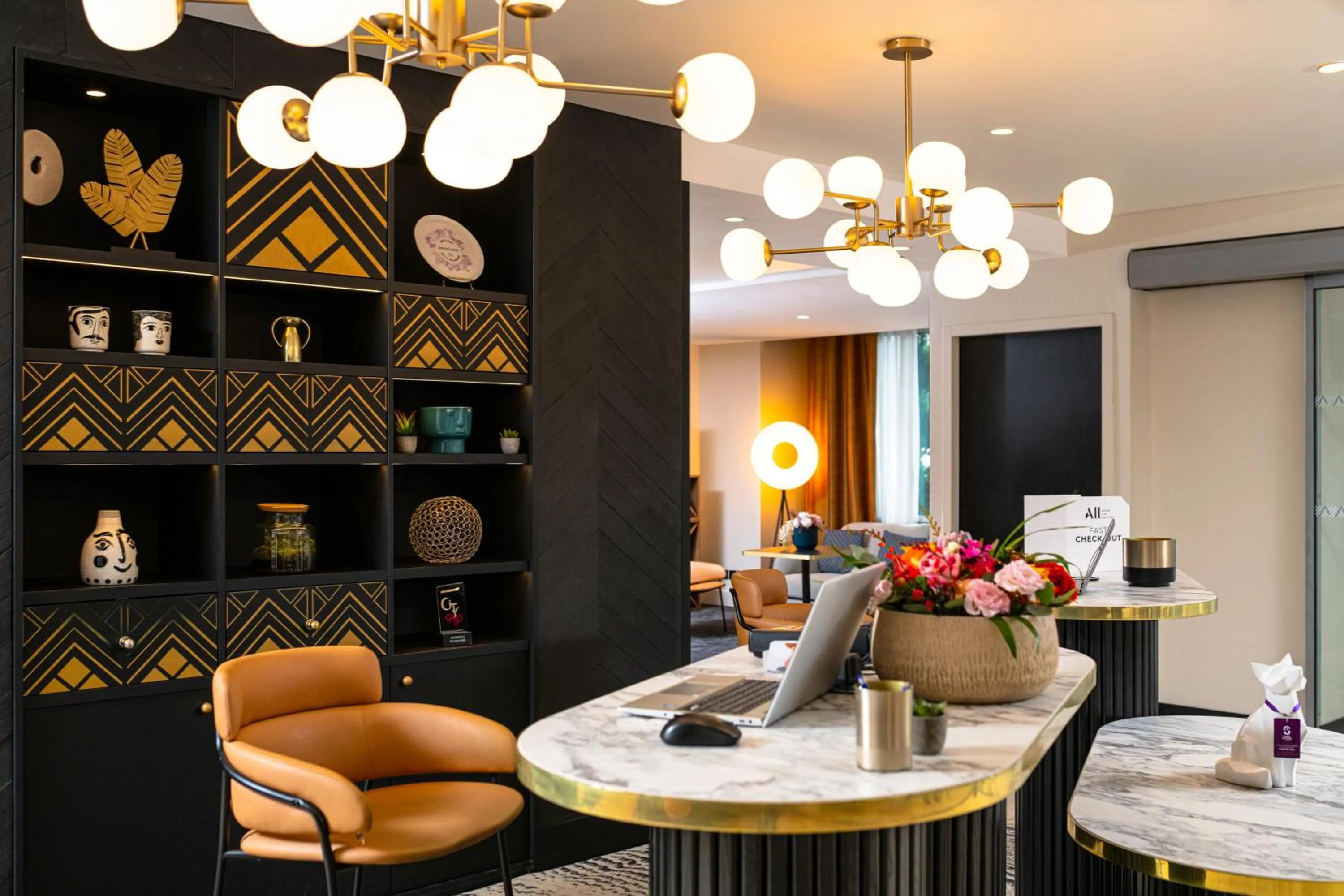 Lobby or reception in Mercure Lyon Centre Saxe Lafayette