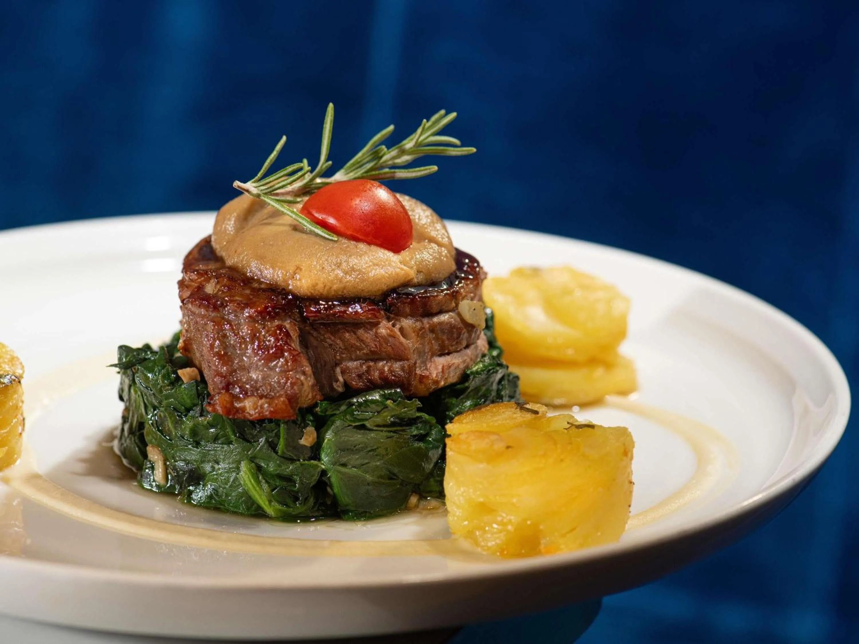 Restaurant/places to eat in Mercure Lyon Centre Saxe Lafayette