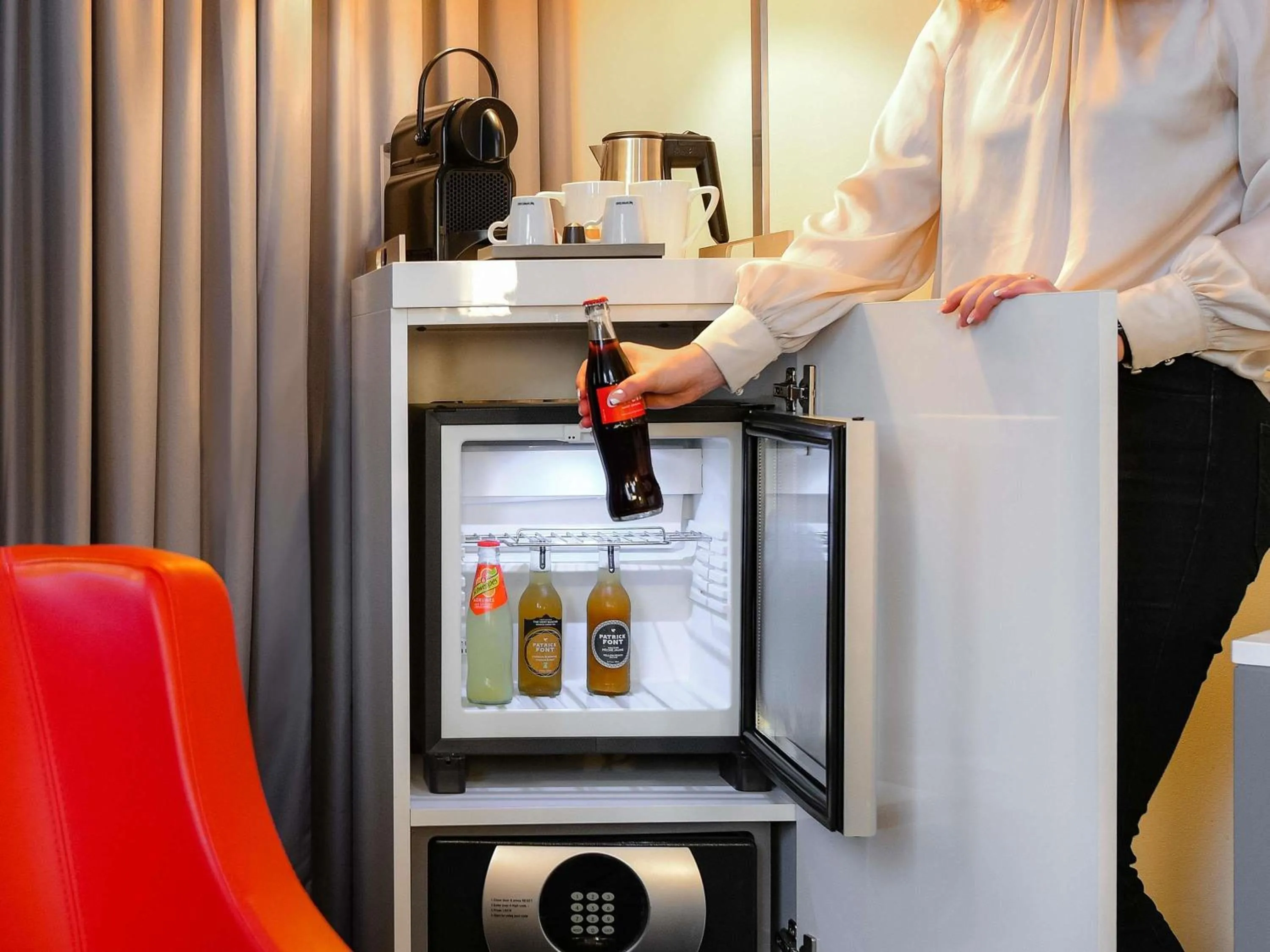 minibar in Mercure Lyon Centre Saxe Lafayette