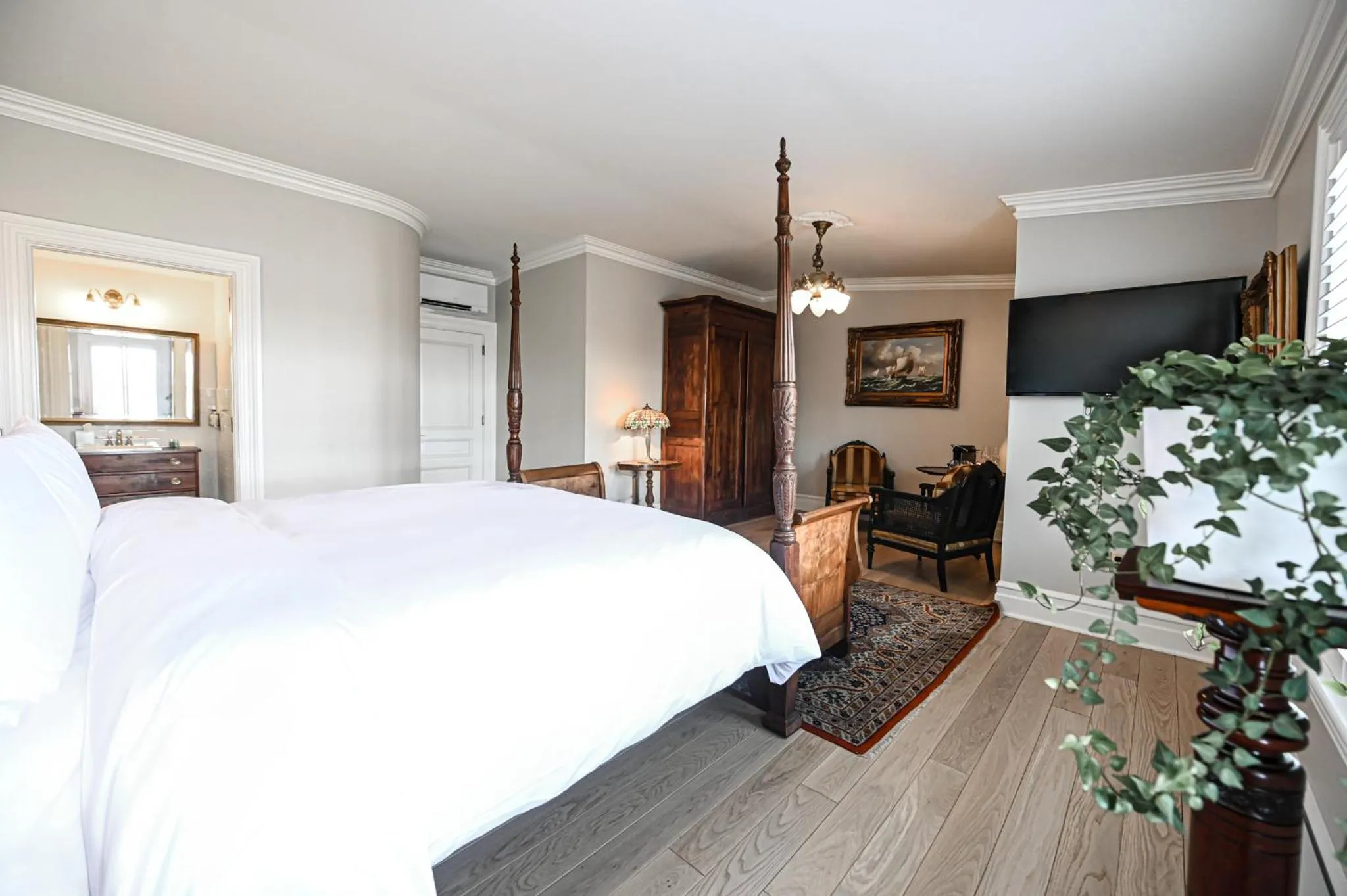 Bed in StoneHaven Le Manoir - Relais & Châteaux