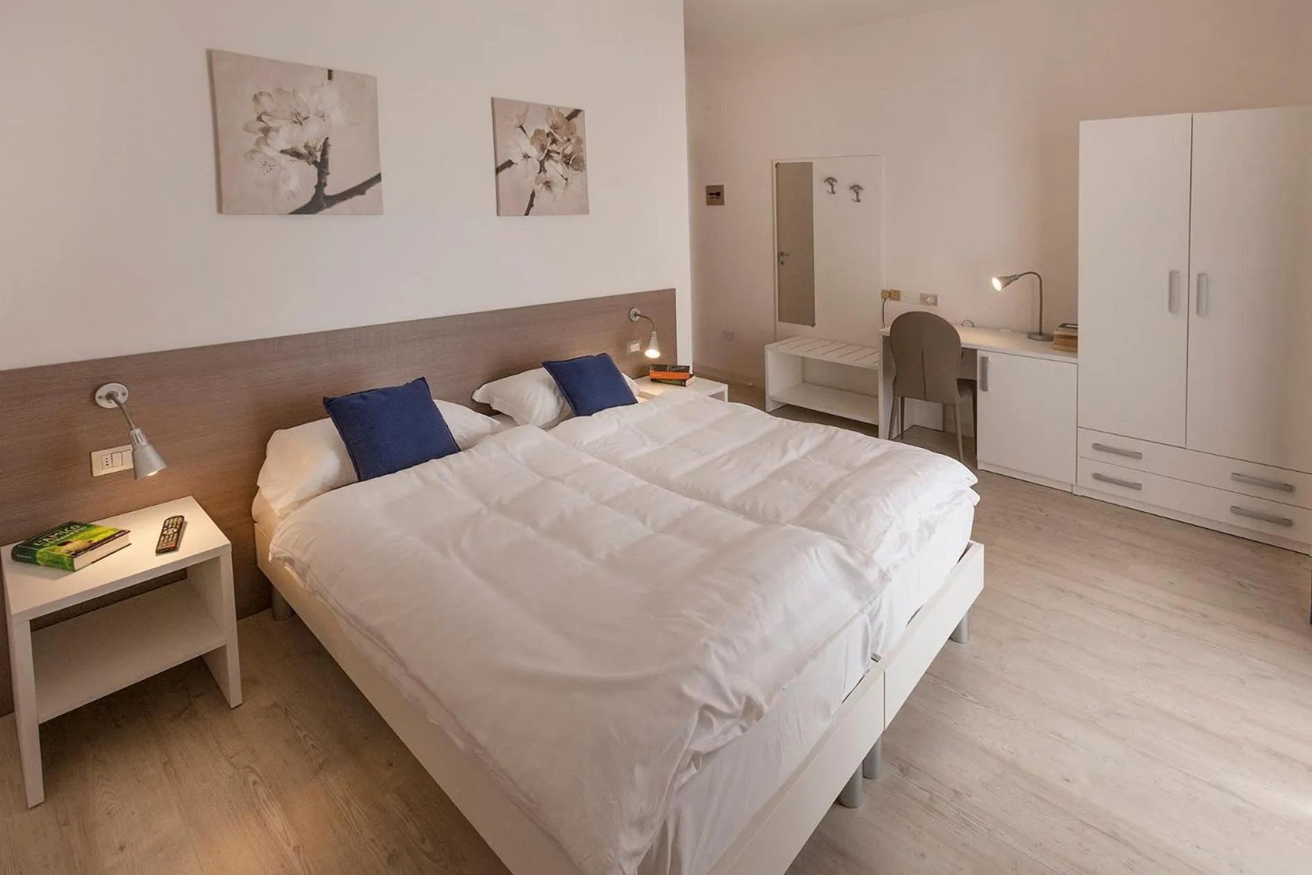 Photo of the whole room, Bed in Hotel Roma Aparthotel