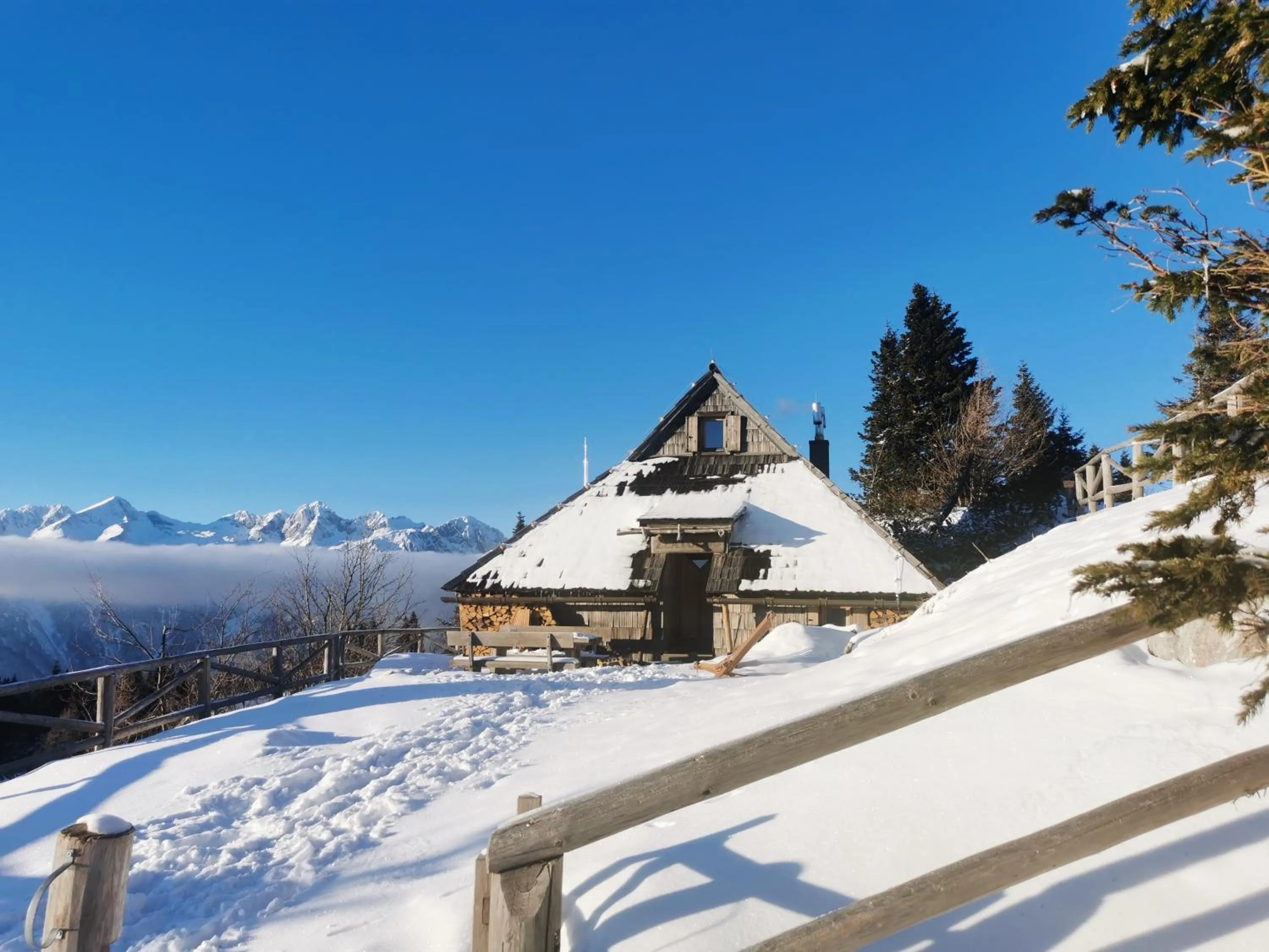 Koča Zlatorog - Velika planina