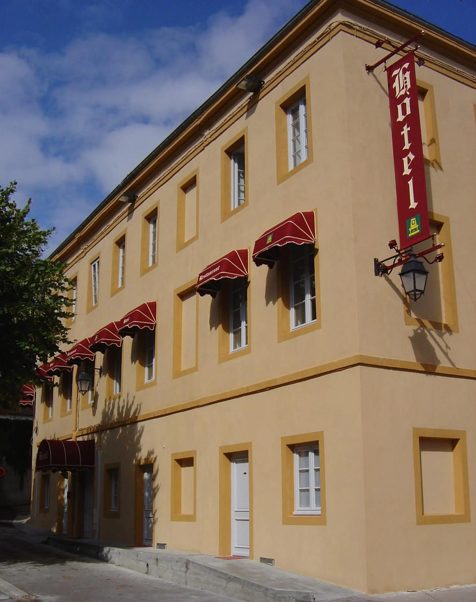 Facade/entrance in Logis Des Trois Maures