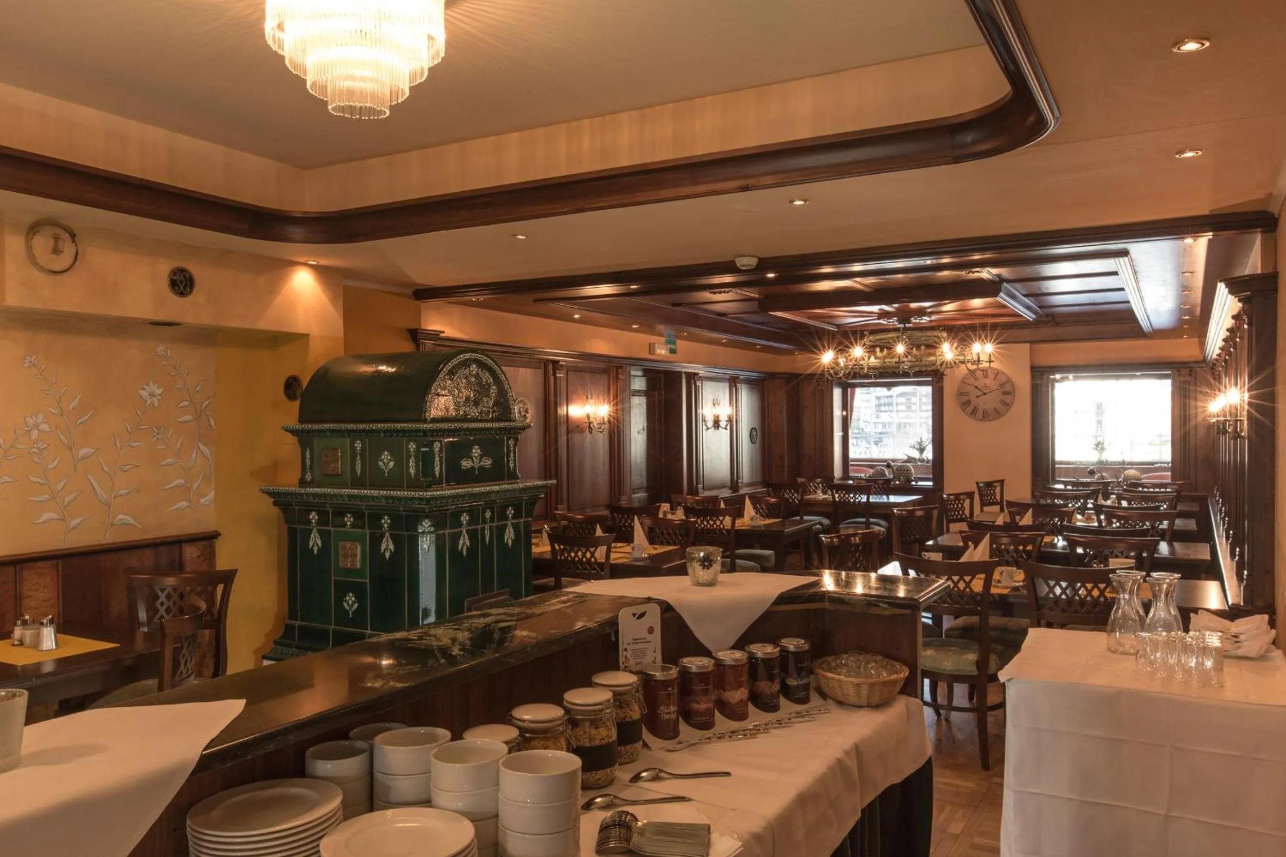 Buffet breakfast in Hotel Kaiservilla