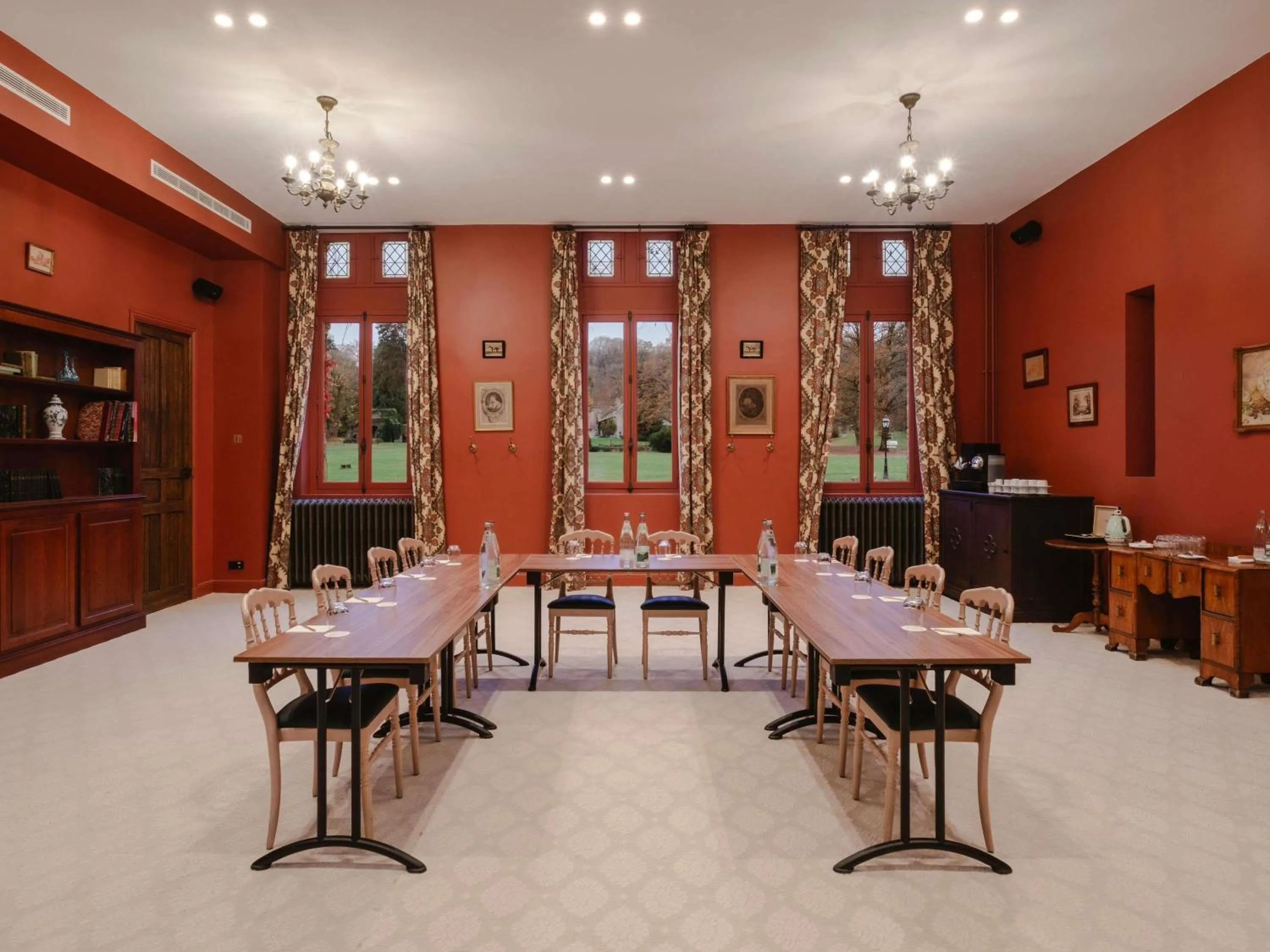 Meeting/conference room in Abbaye Des Vaux De Cernay