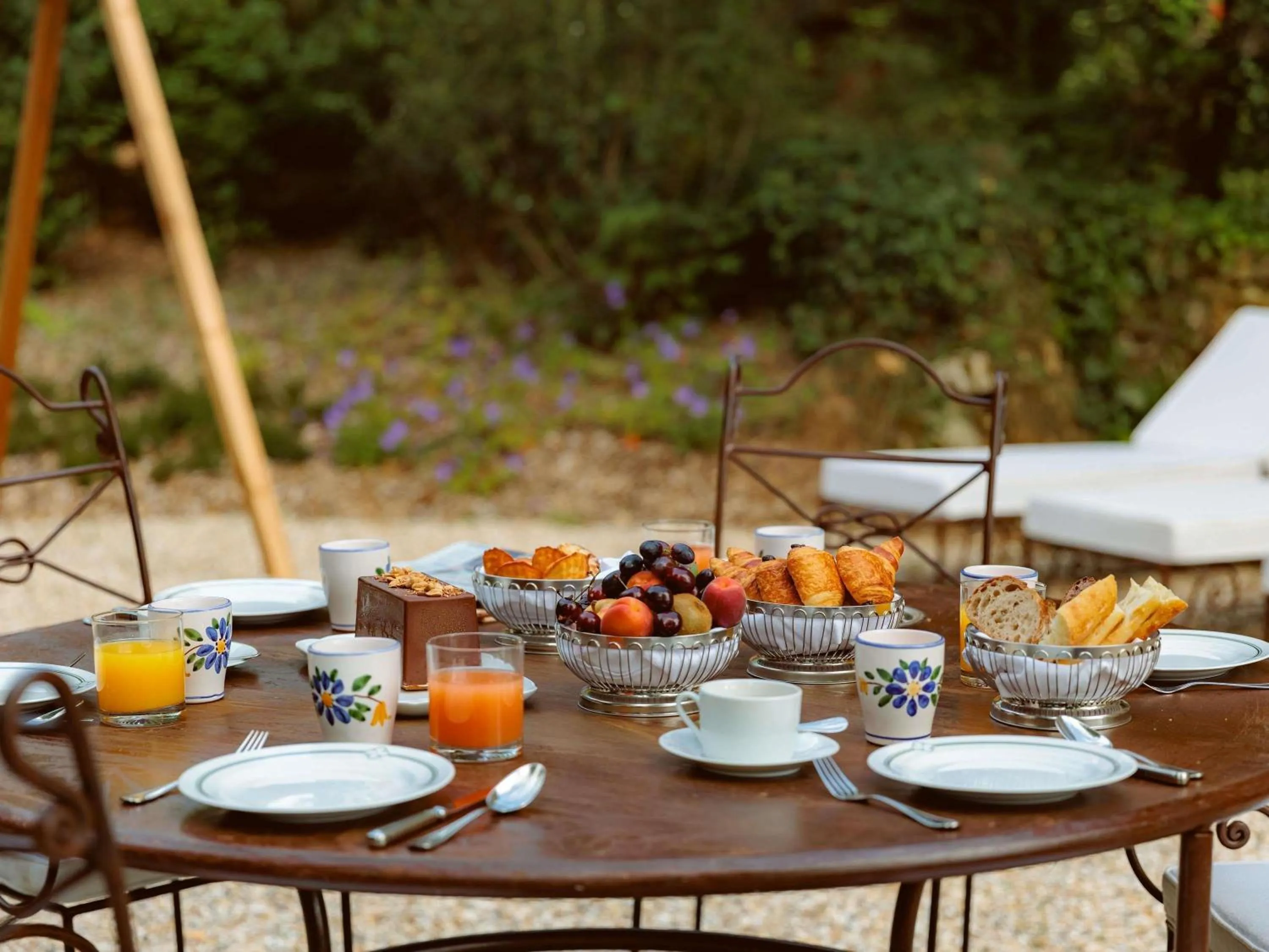 Bedroom in Abbaye Des Vaux De Cernay