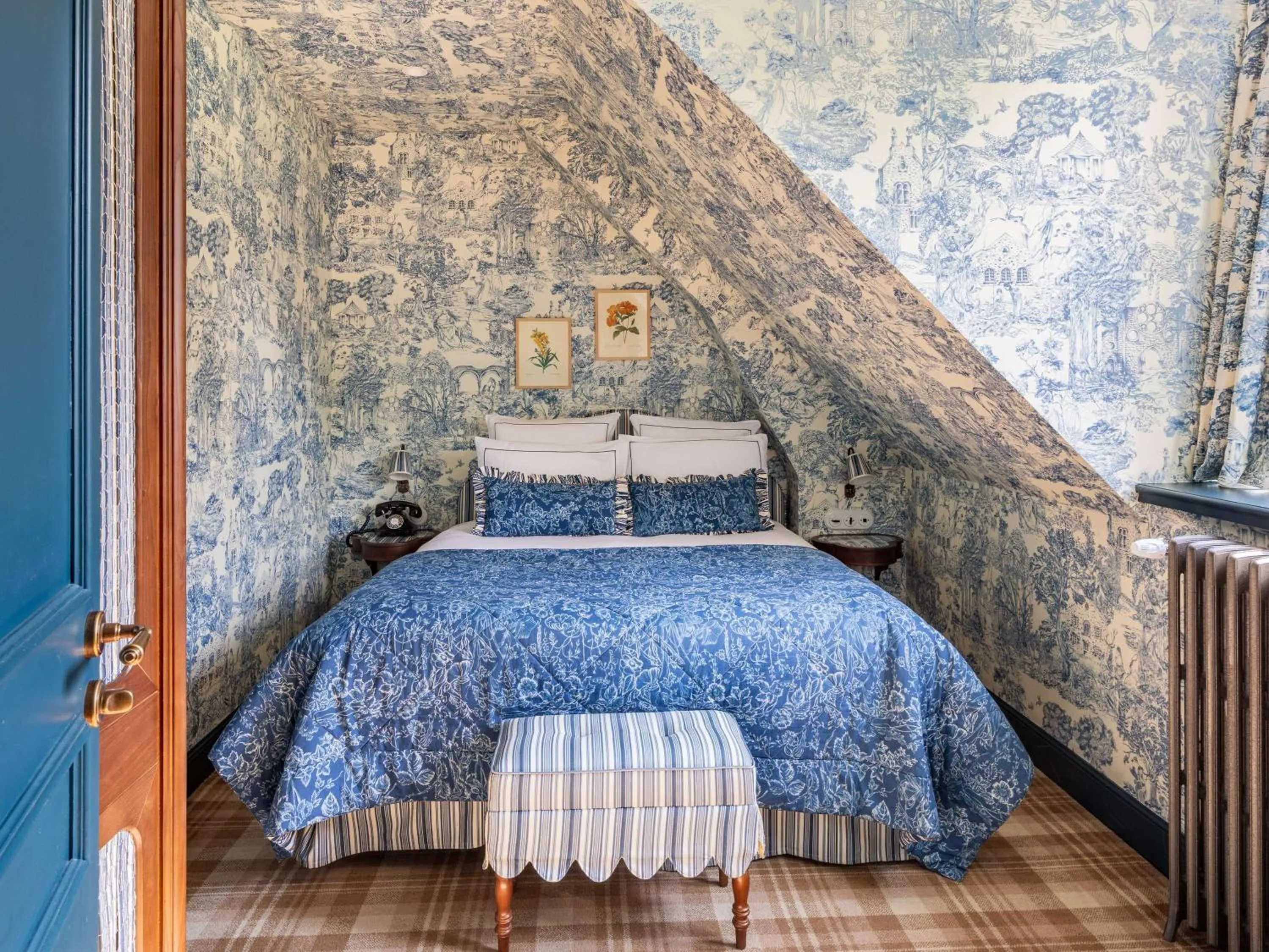 Tiny Room (Haras) in Abbaye Des Vaux De Cernay