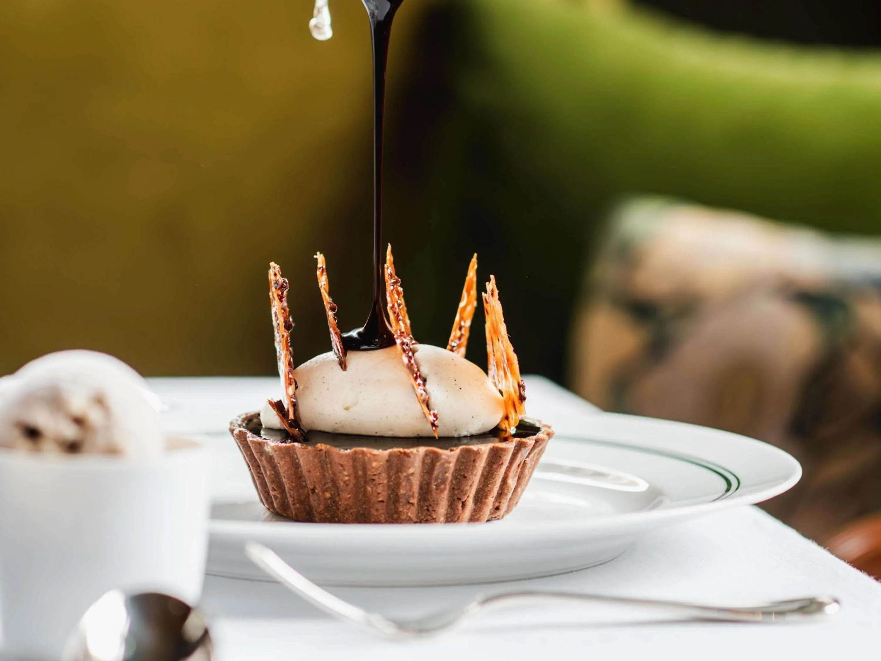 Restaurant/places to eat in Abbaye Des Vaux De Cernay