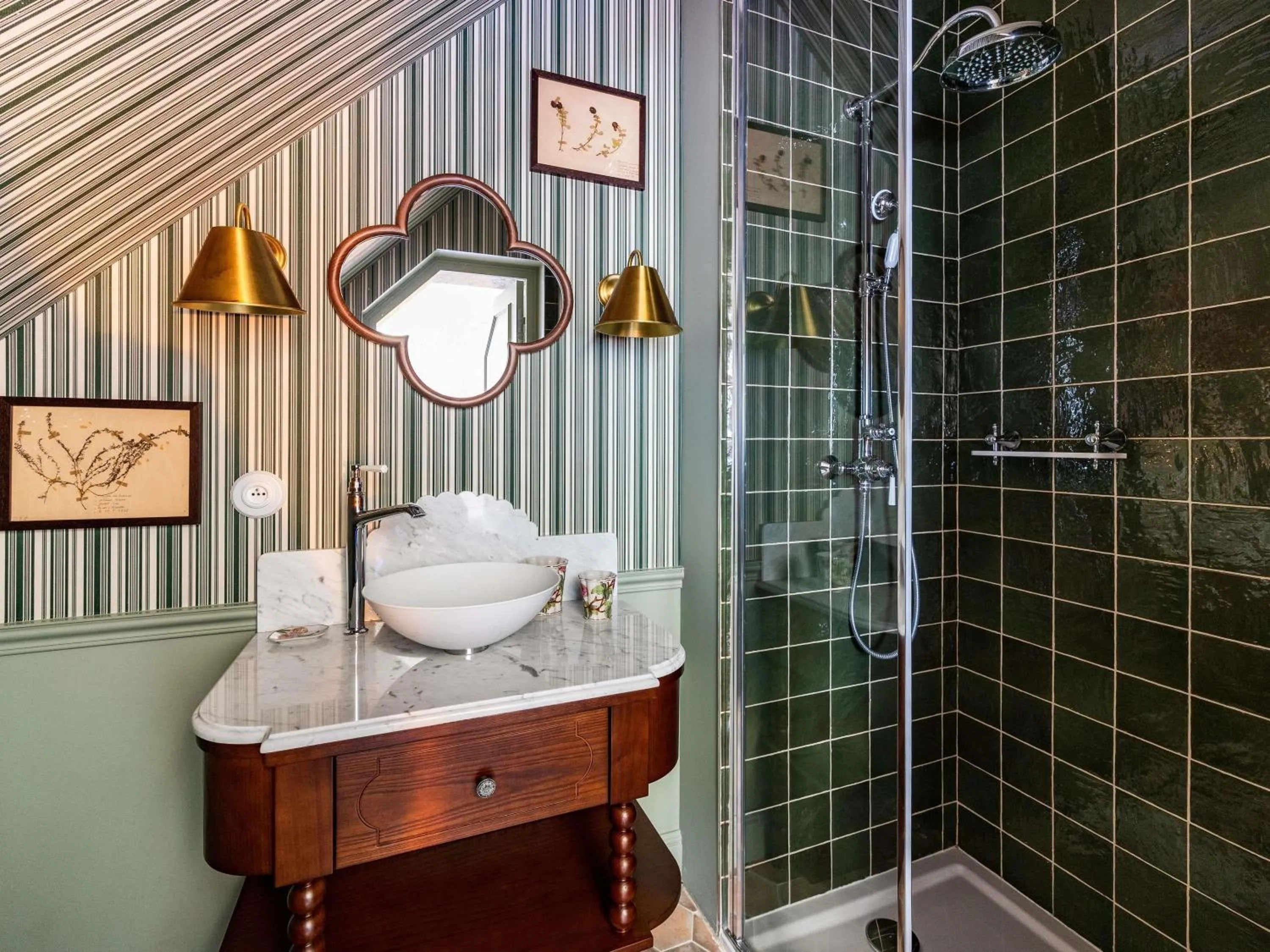 Bathroom in Abbaye Des Vaux De Cernay
