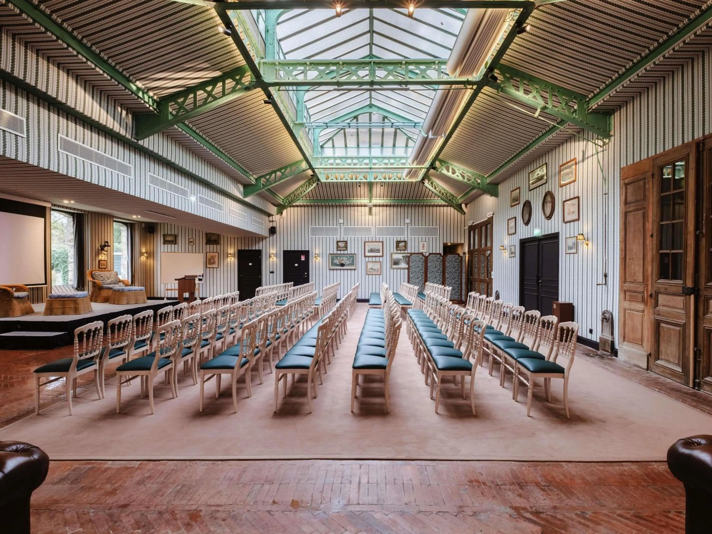 Meeting/conference room in Abbaye Des Vaux De Cernay