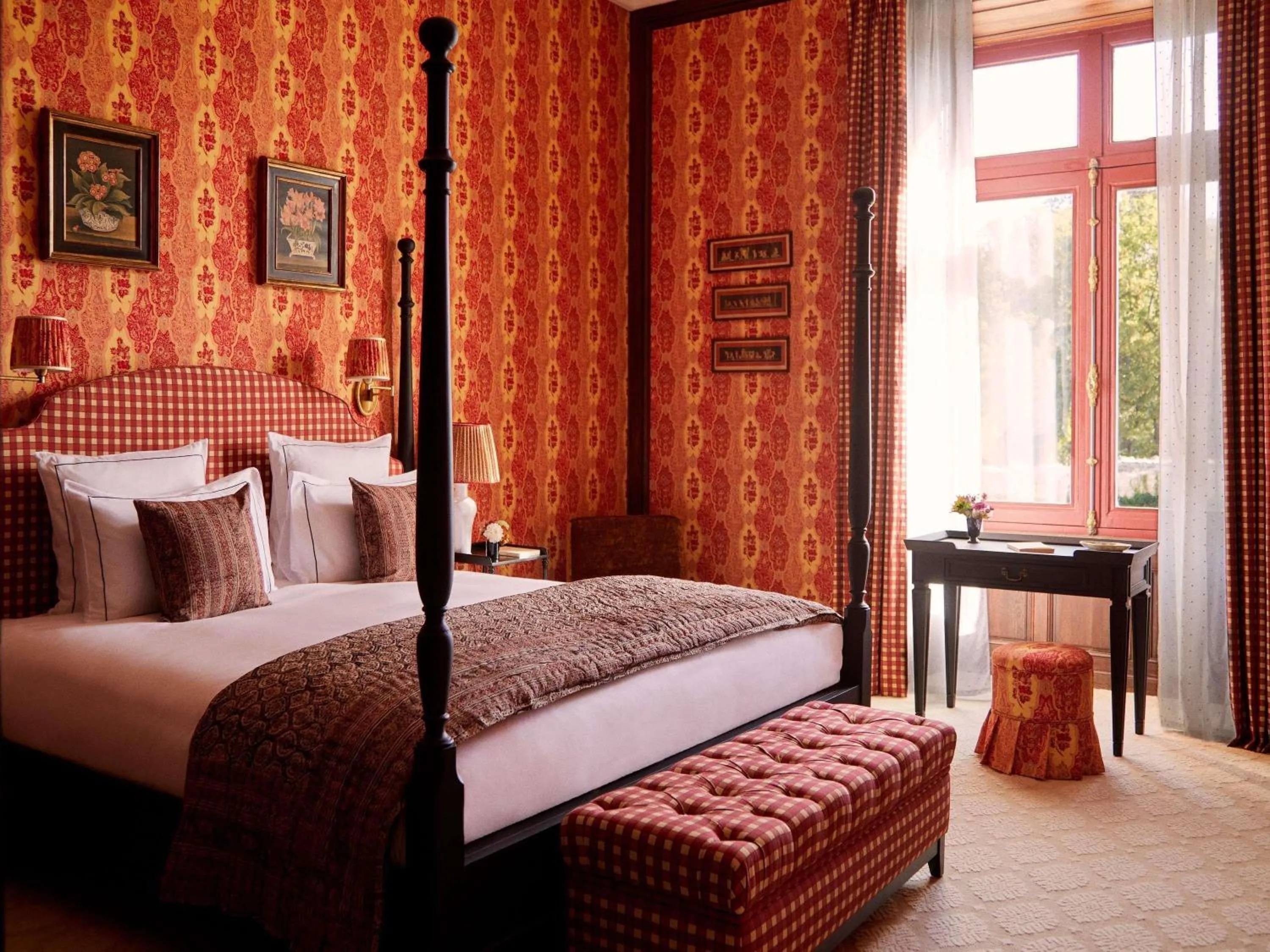 Bedroom, Bed in Abbaye Des Vaux-De-Cernay