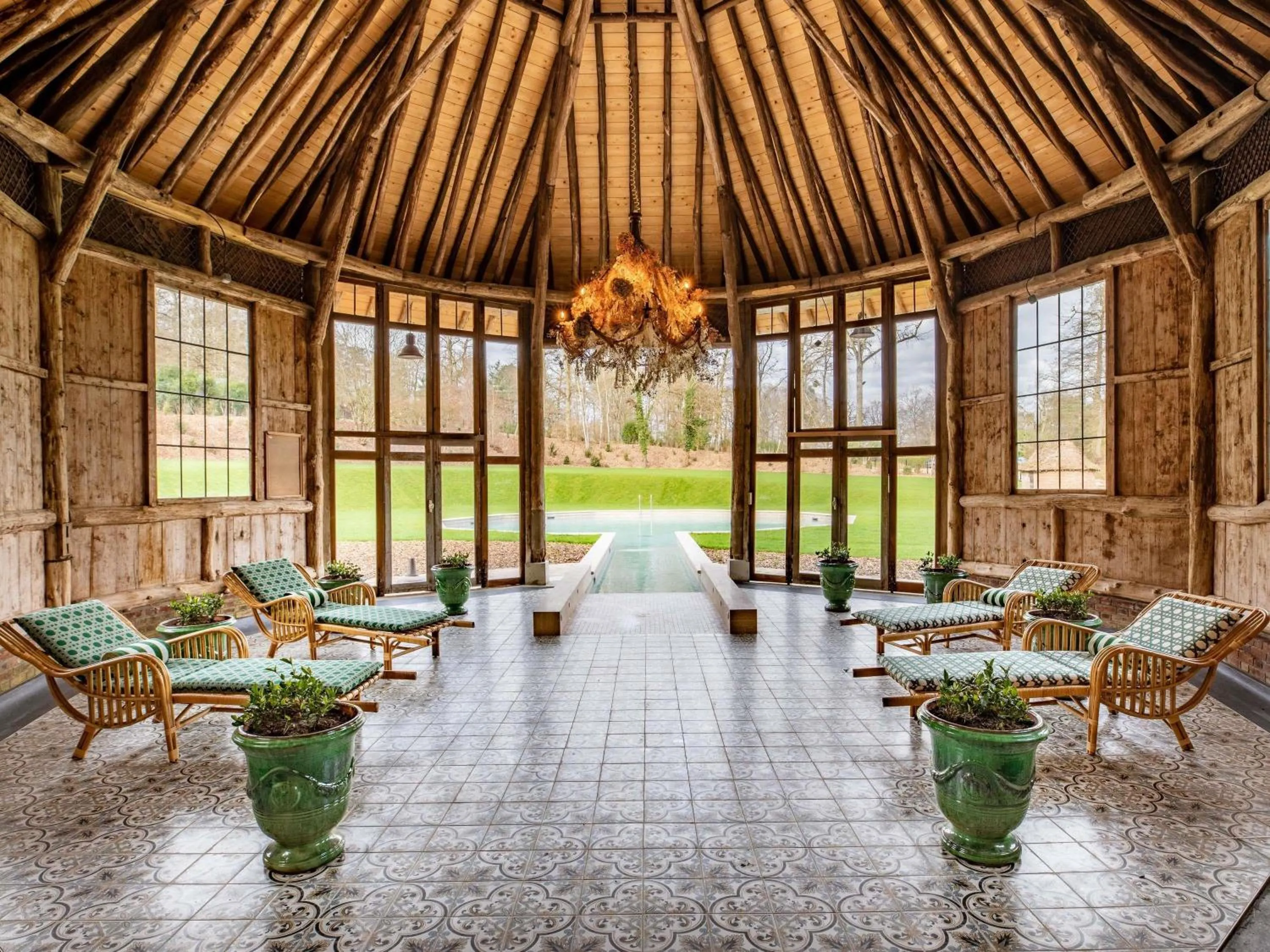 Spa and wellness centre/facilities in Abbaye Des Vaux-De-Cernay