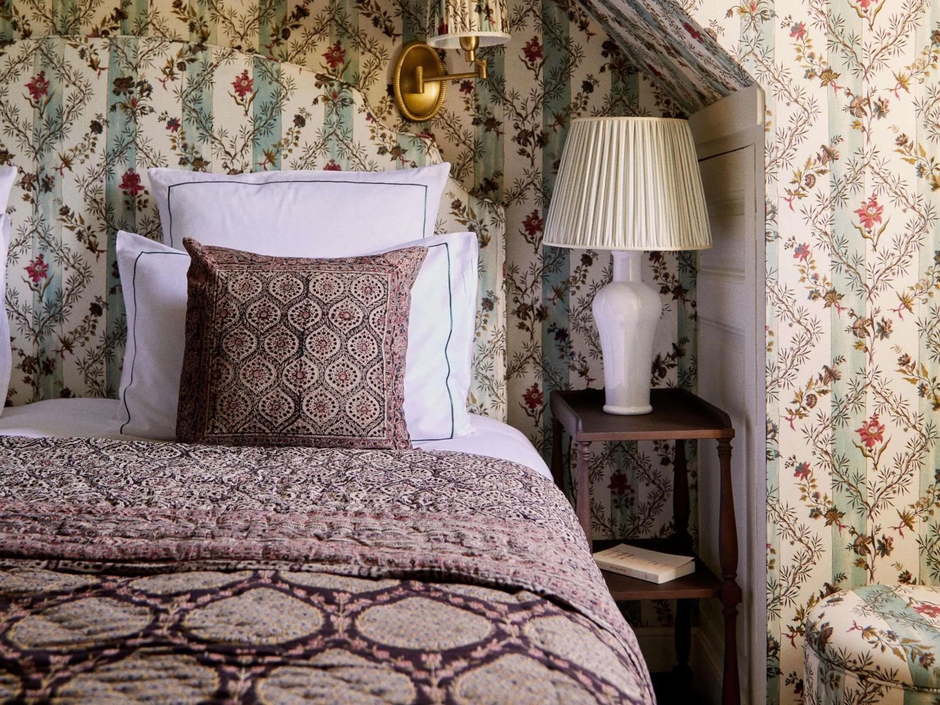 Bedroom, Bed in Abbaye Des Vaux De Cernay