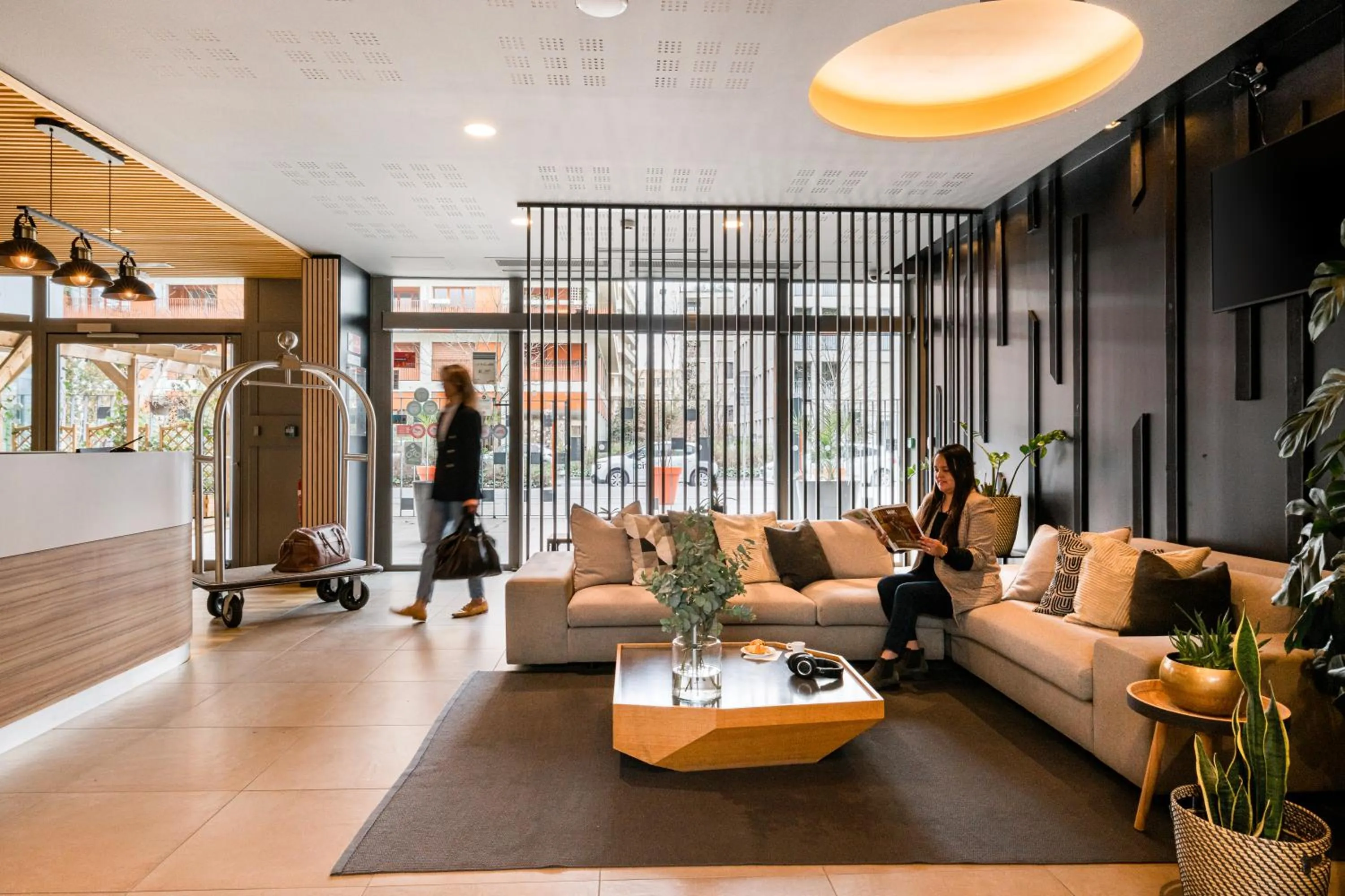 People in Appart hôtel Q7 Lodge Lyon 7