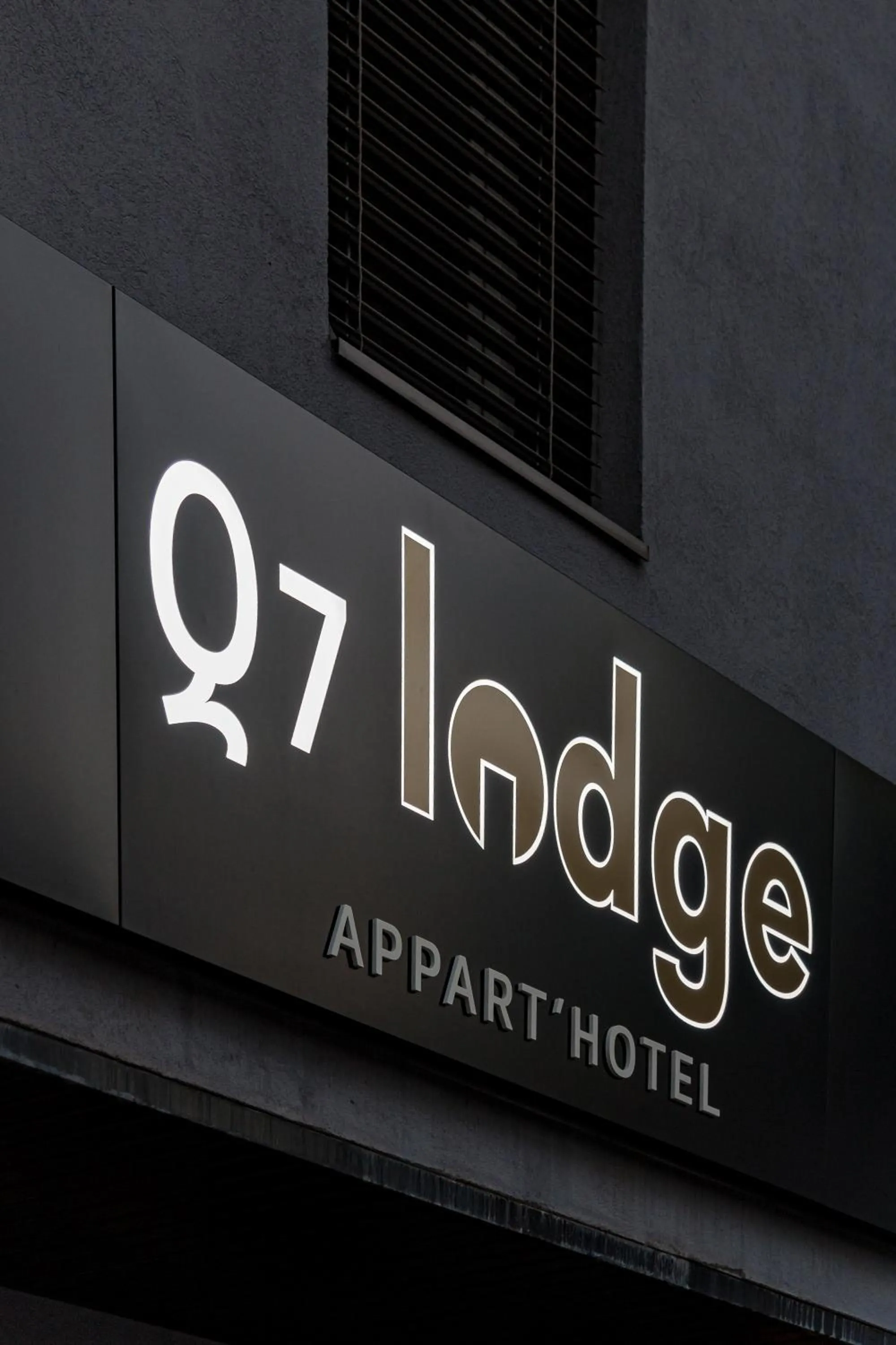 Property building in Appart hôtel Q7 Lodge Lyon 7