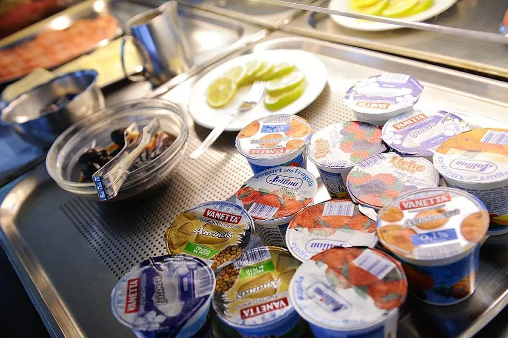 Buffet breakfast in Hotel Samoa