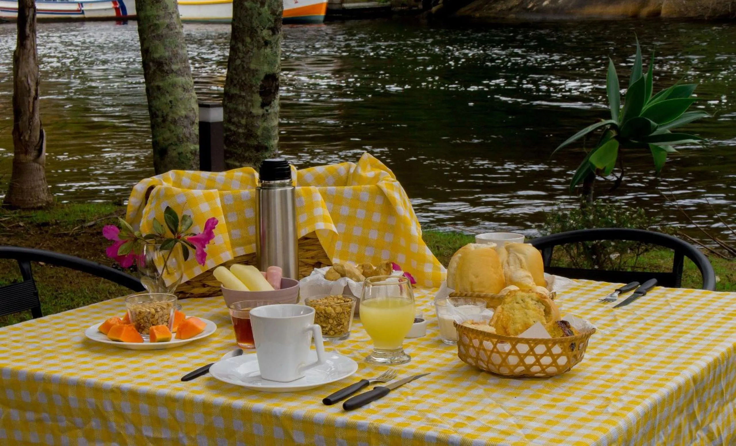 Breakfast in Pousada Quinta da Margem