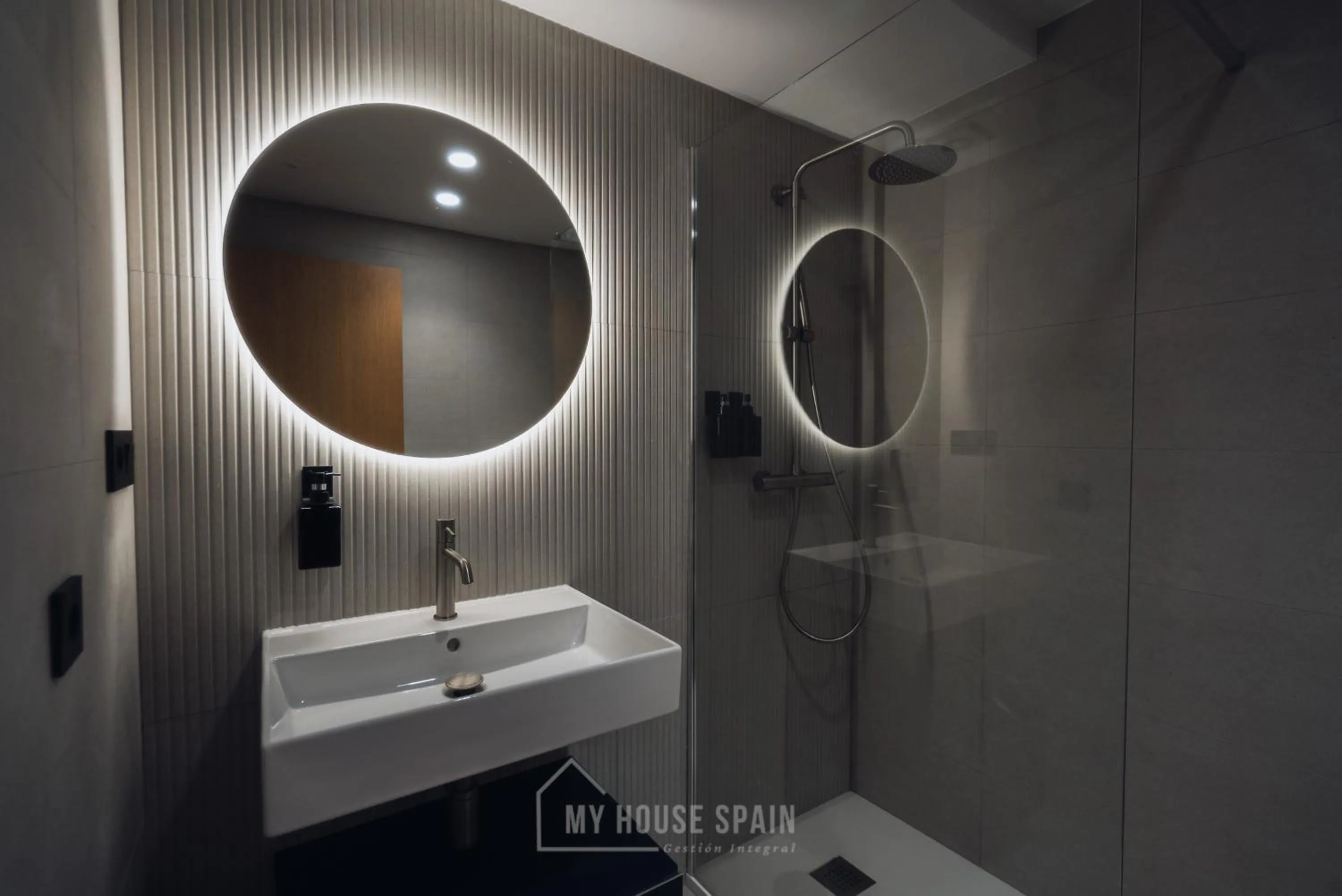 Hotel Central by MyHouseSpain