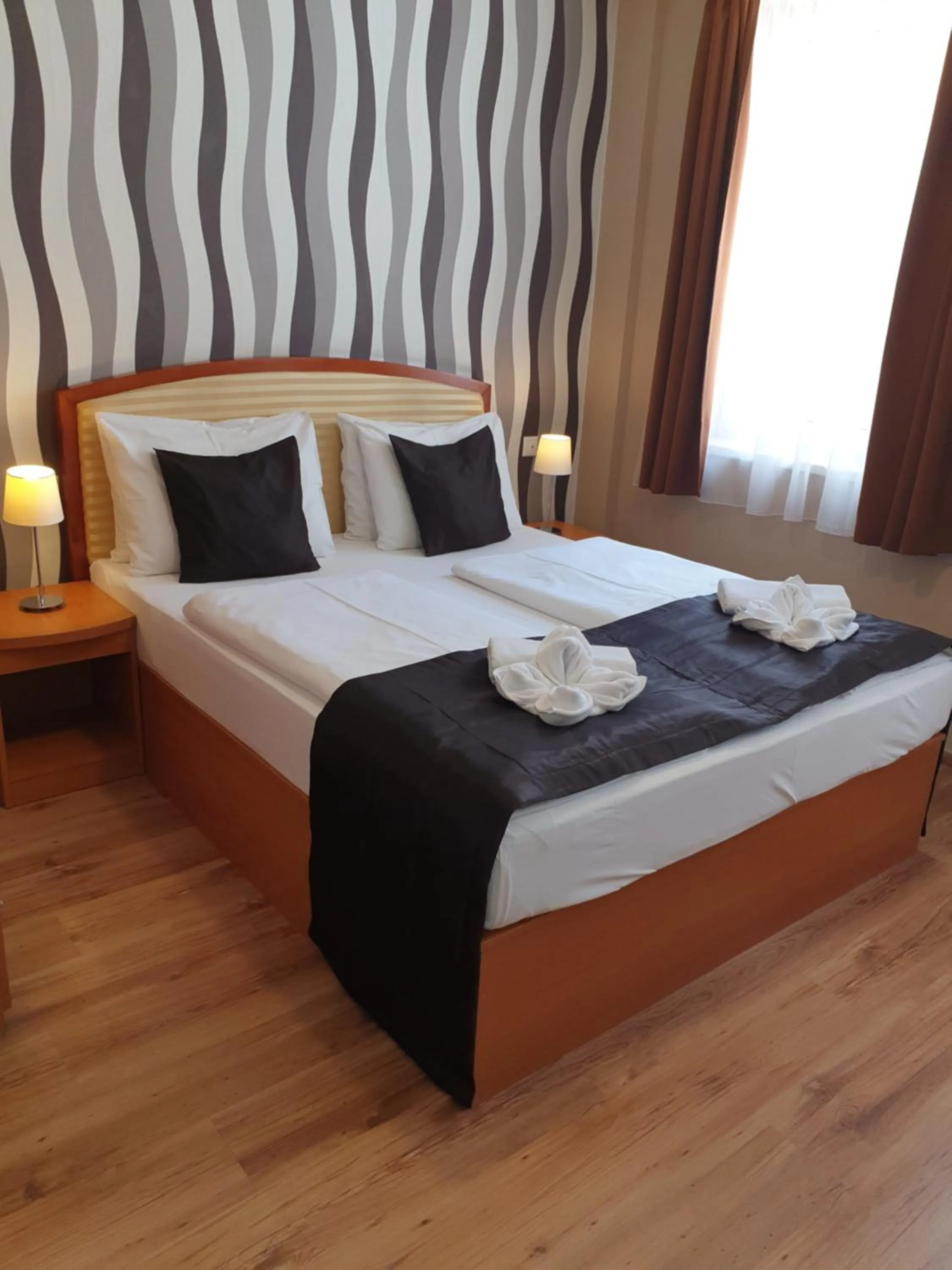 Bed in Six Inn Hotel Budapest