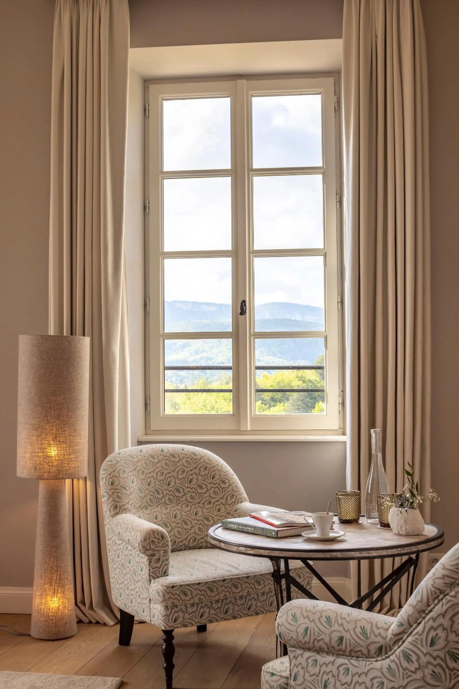 Living room in Château Les Oliviers de Salettes