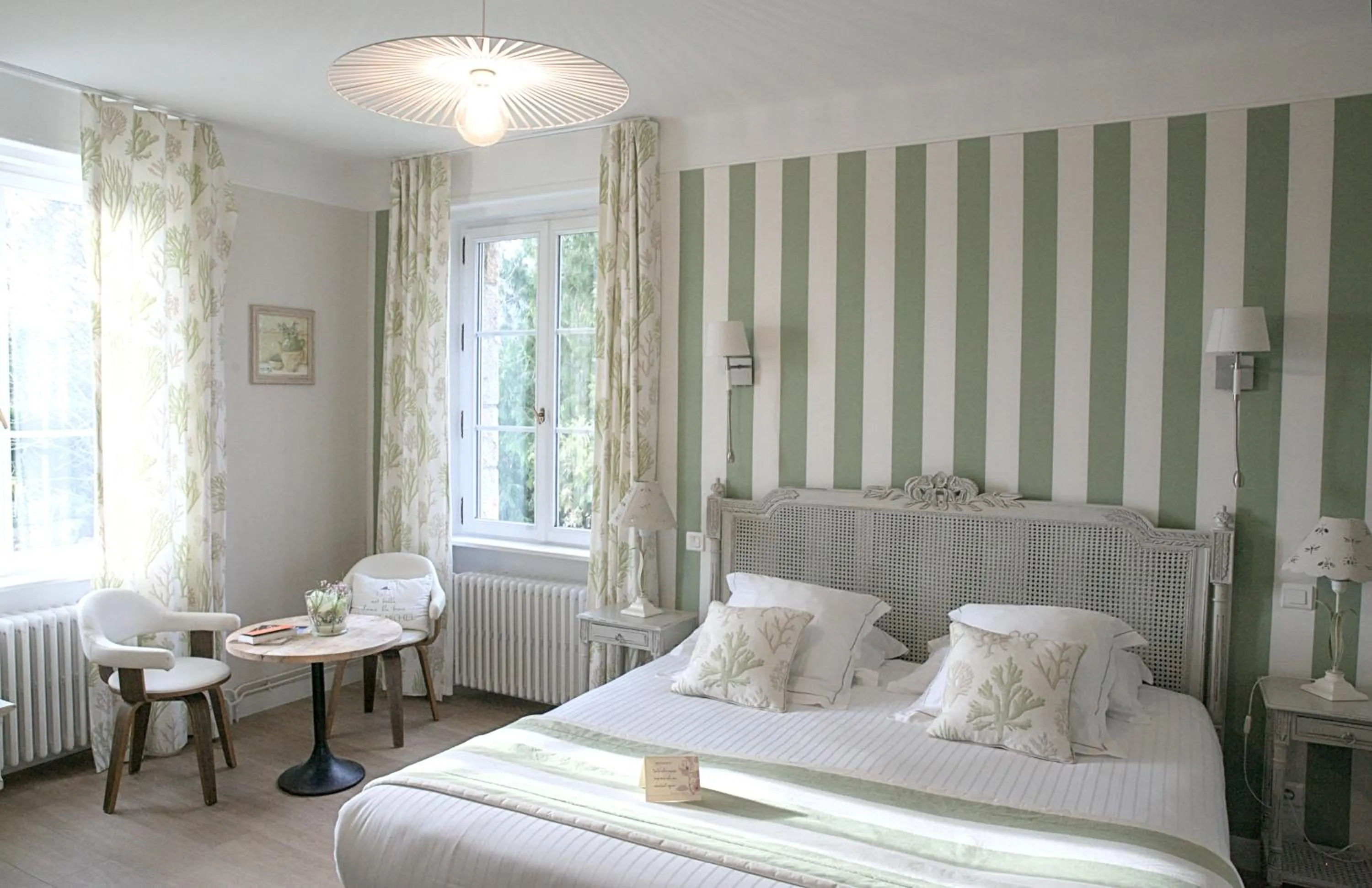 Living room, Bed in La Ramade - Teritoria