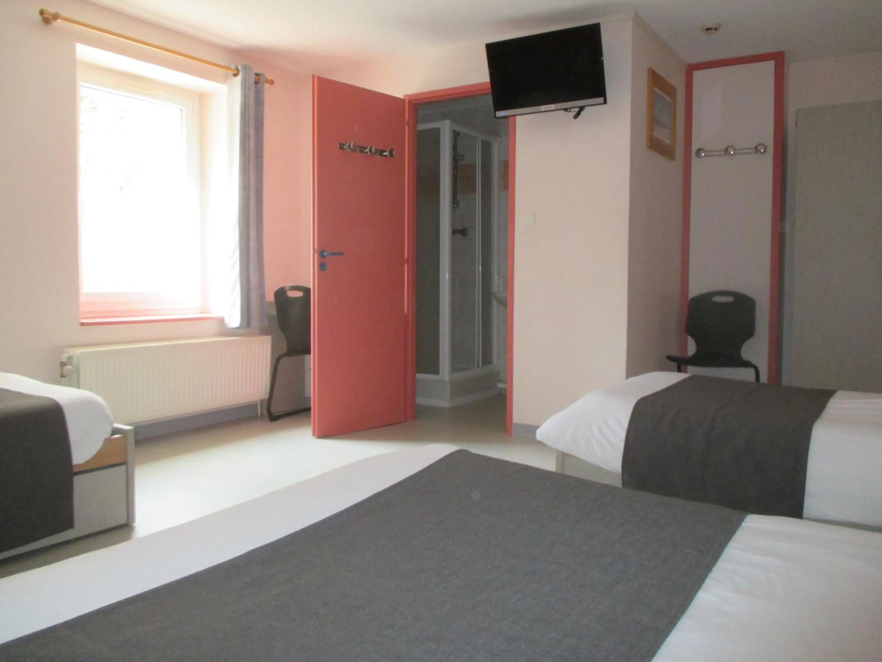 Photo of the whole room, Bed in Domaine du Haut des Bluches