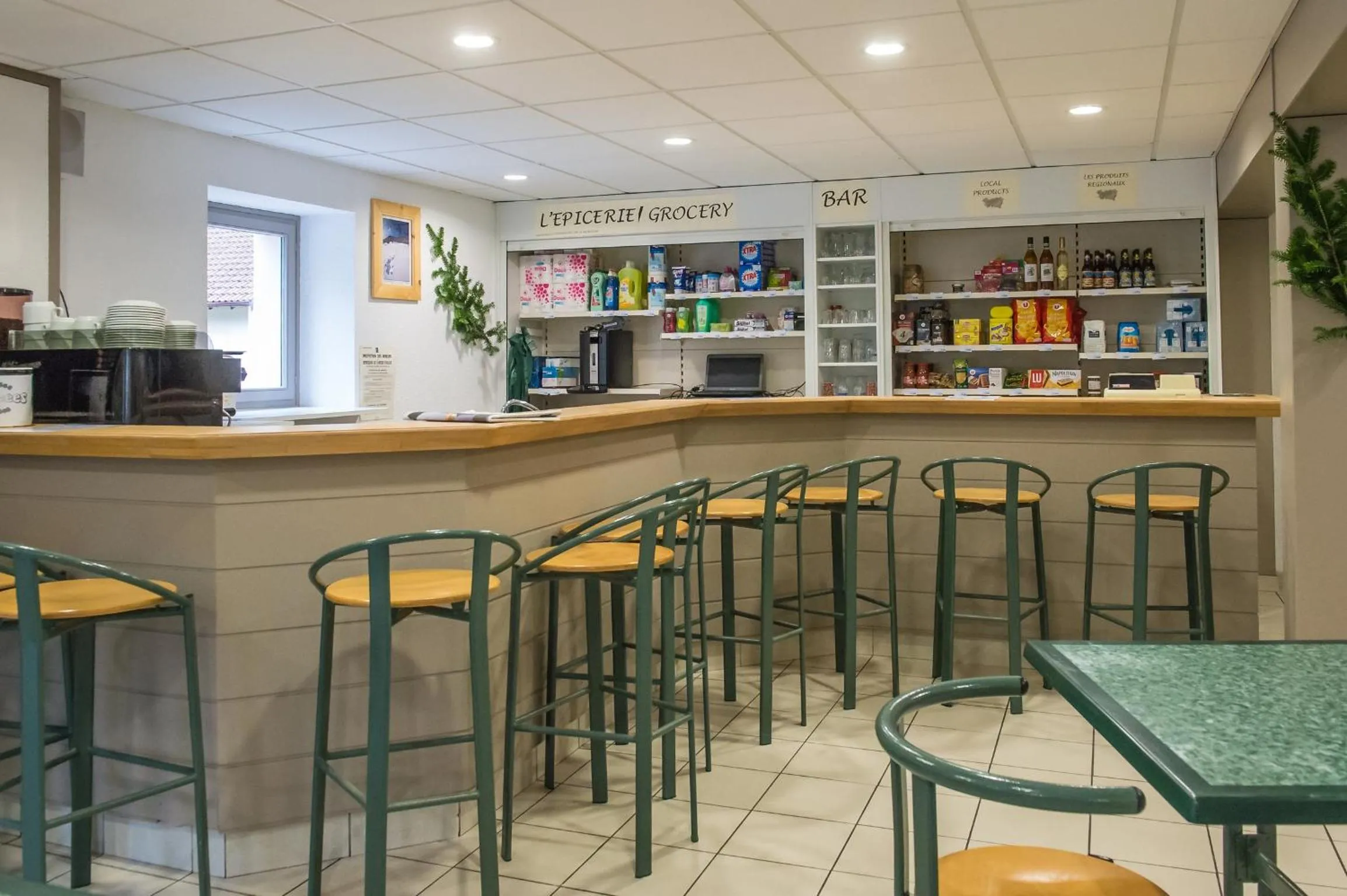 On-site shops in Domaine du Haut des Bluches