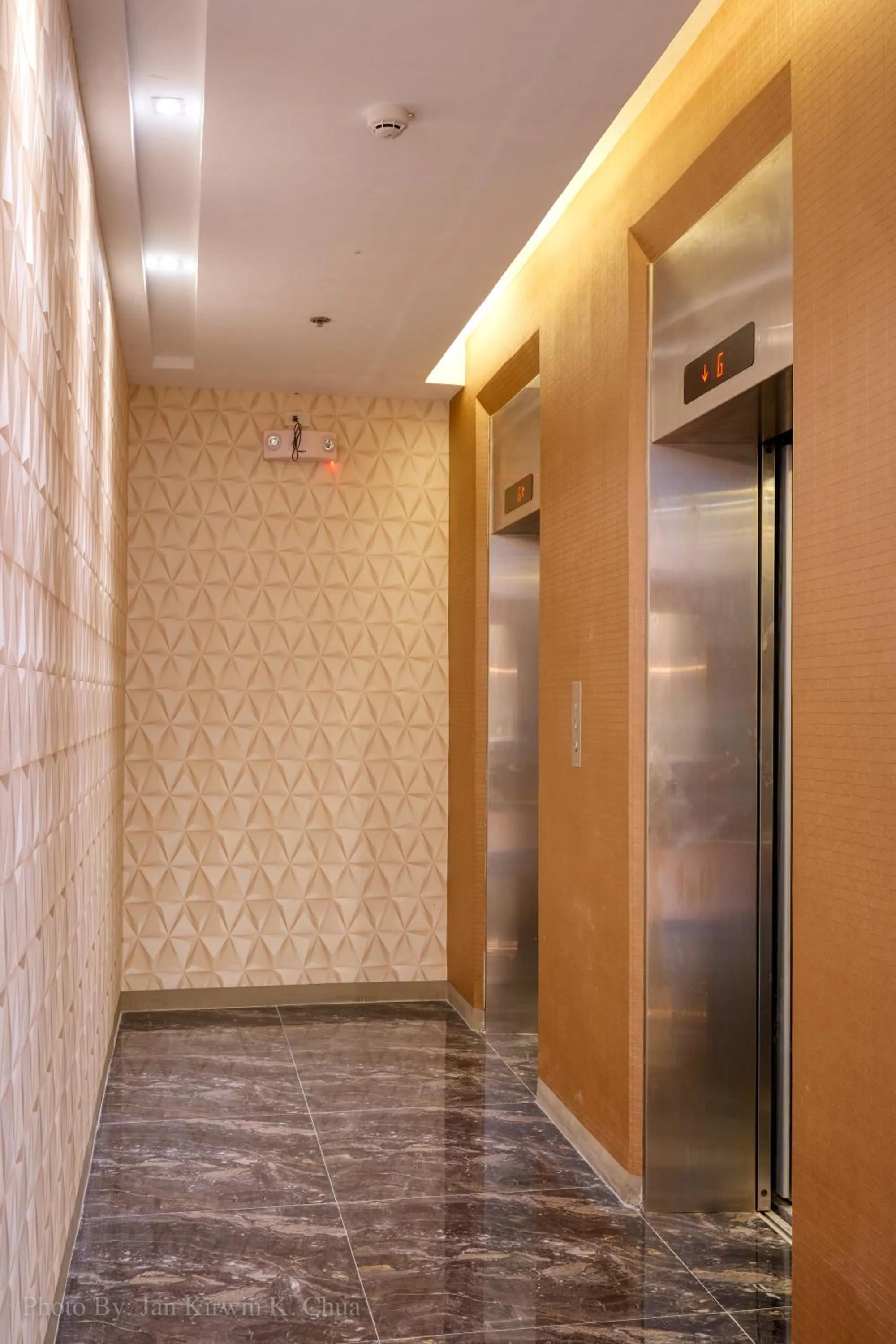 Property building in Griffin Hotel and Suites