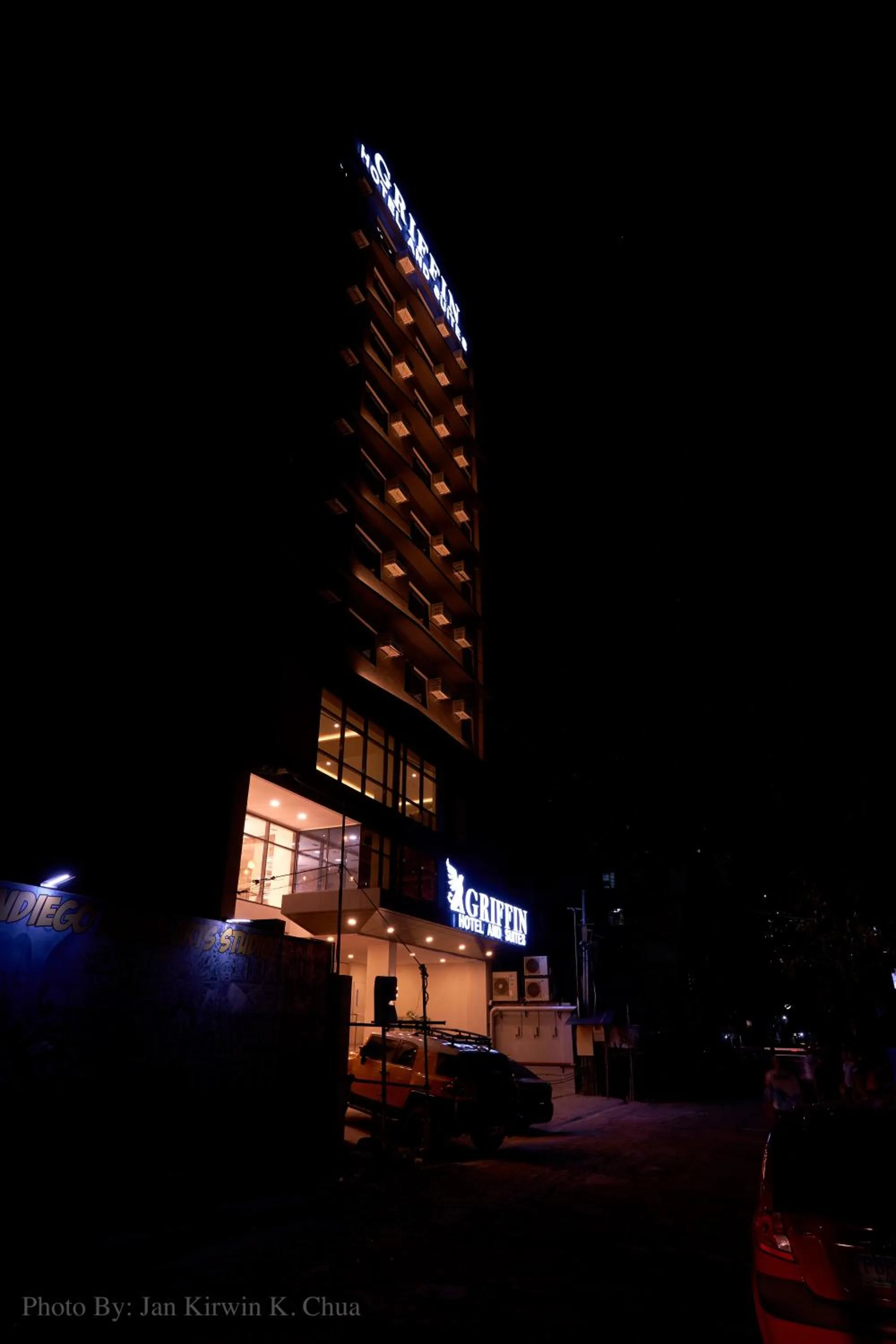 Property building in Griffin Hotel and Suites