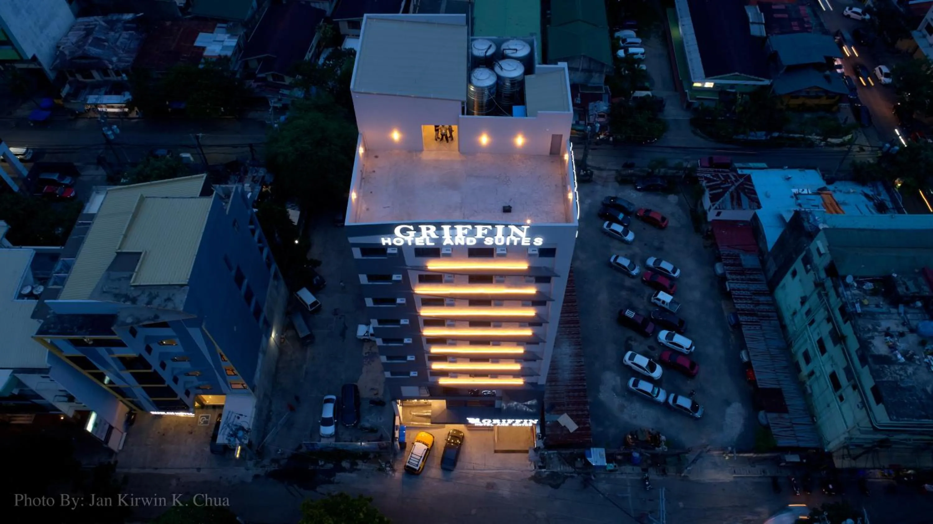 Neighbourhood in Griffin Hotel and Suites