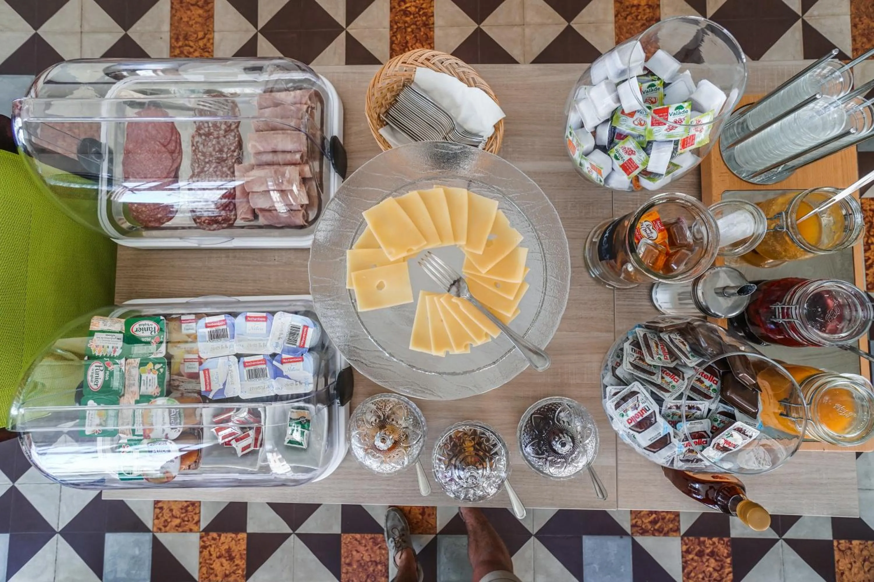 Food and drinks in LOGIS Hotel Majestic Chatelaillon Plage - La Rochelle