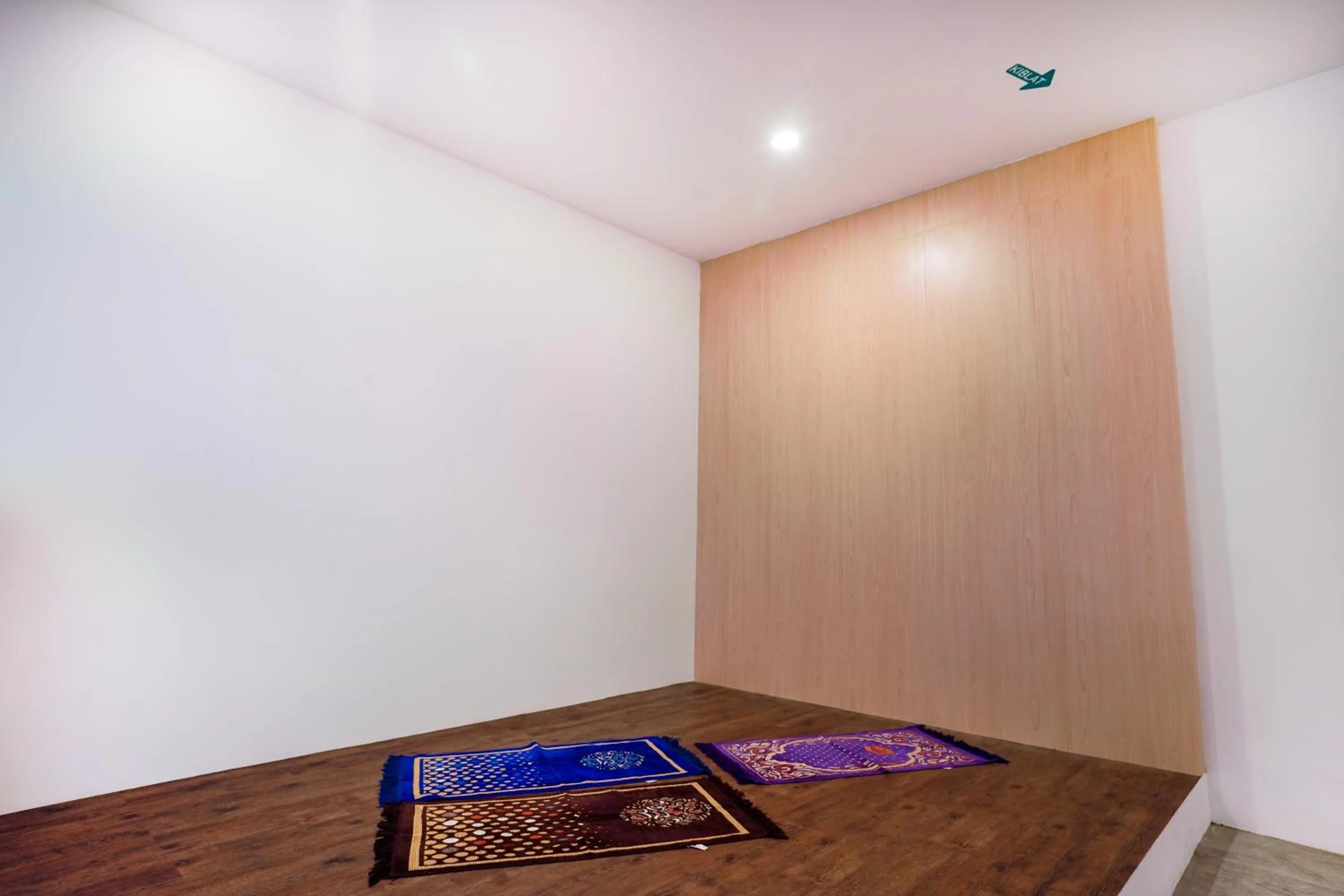 Area and facilities in Bobopod Dago, Bandung