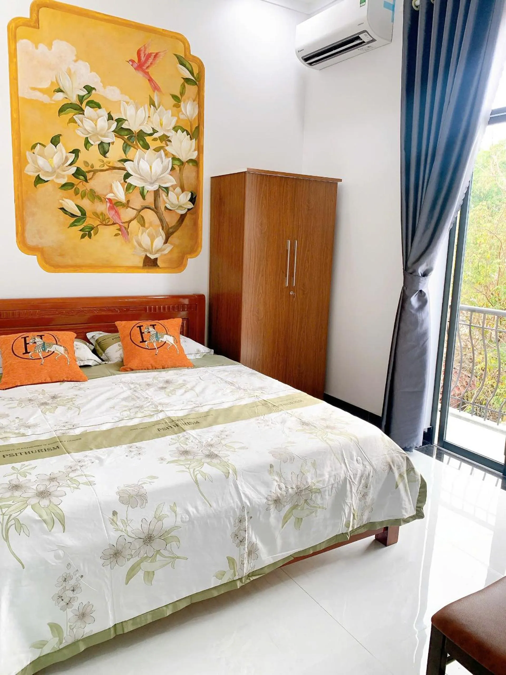 Bed in Hue Lotus Homestay