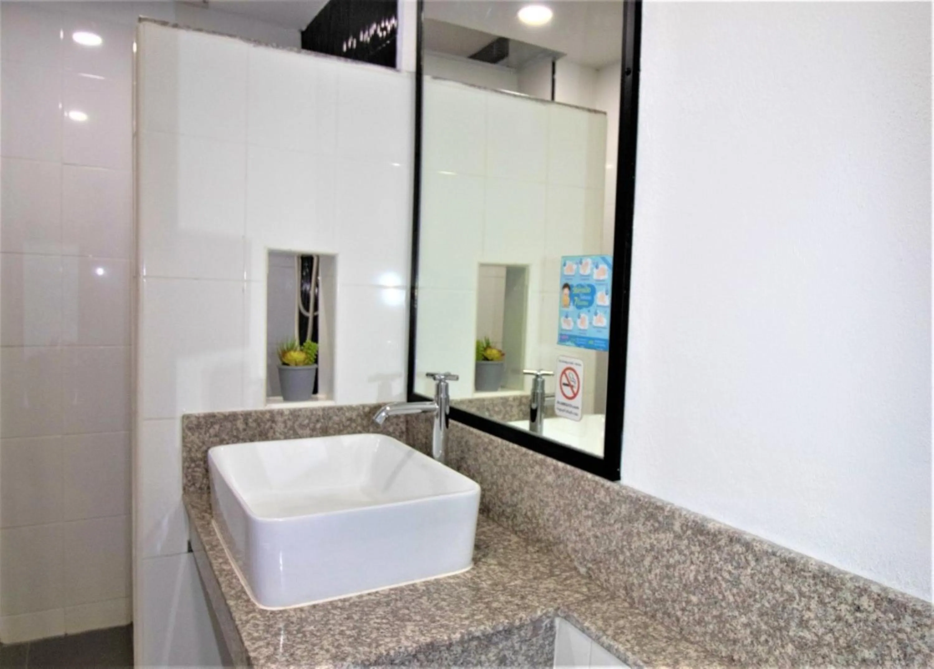 Bathroom in The 168 Gallery Residence and Hotel